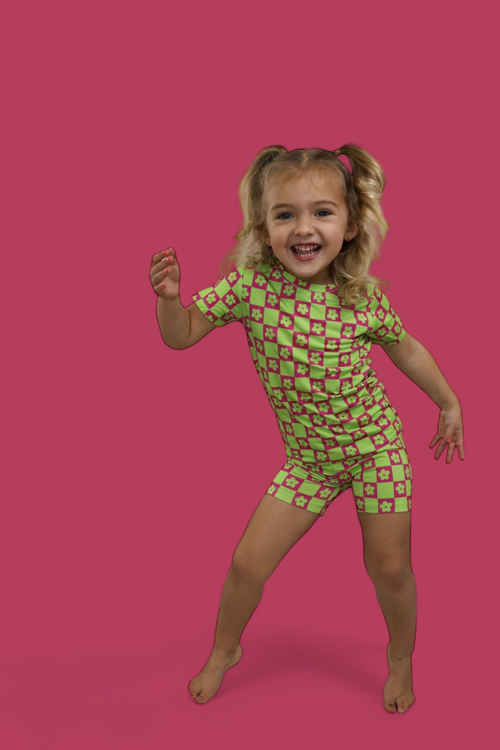 Wild Daisy Checkers Dream Short Set