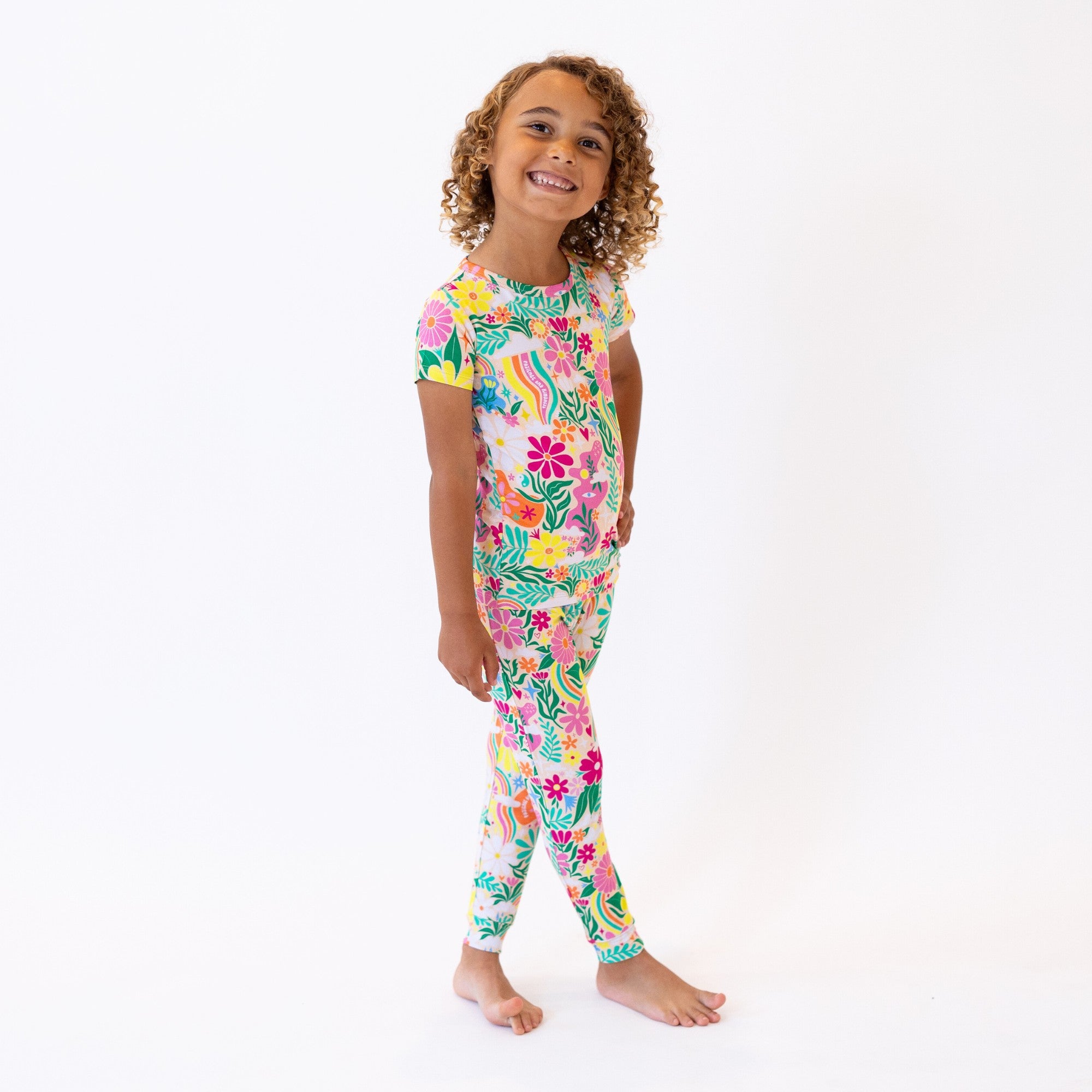 The Second-skin 2-piece Short Sleeve Pajama | Rainbow Daisy Babe