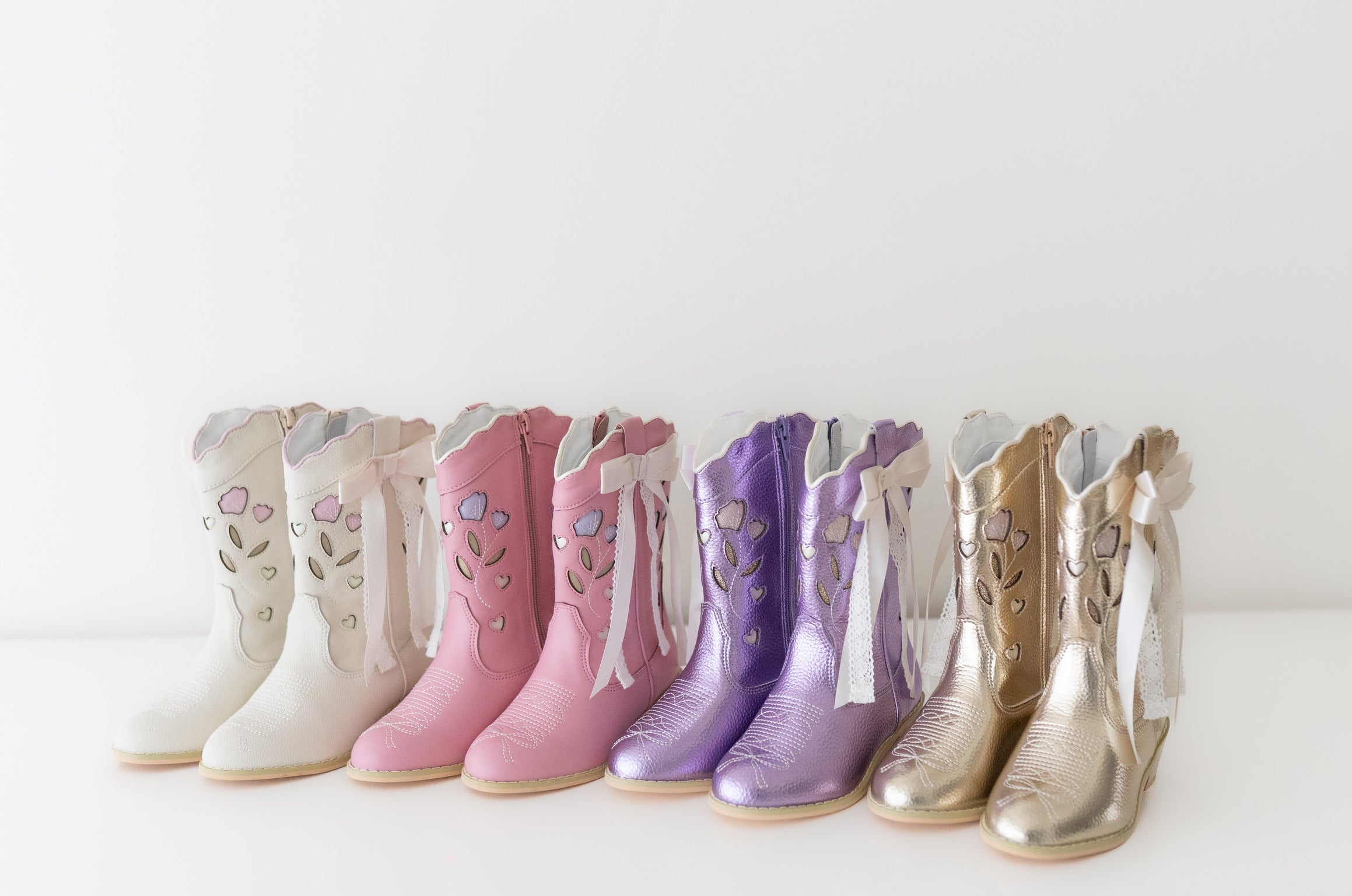 Sweetheart Bow Cowgirl Boots- Pink