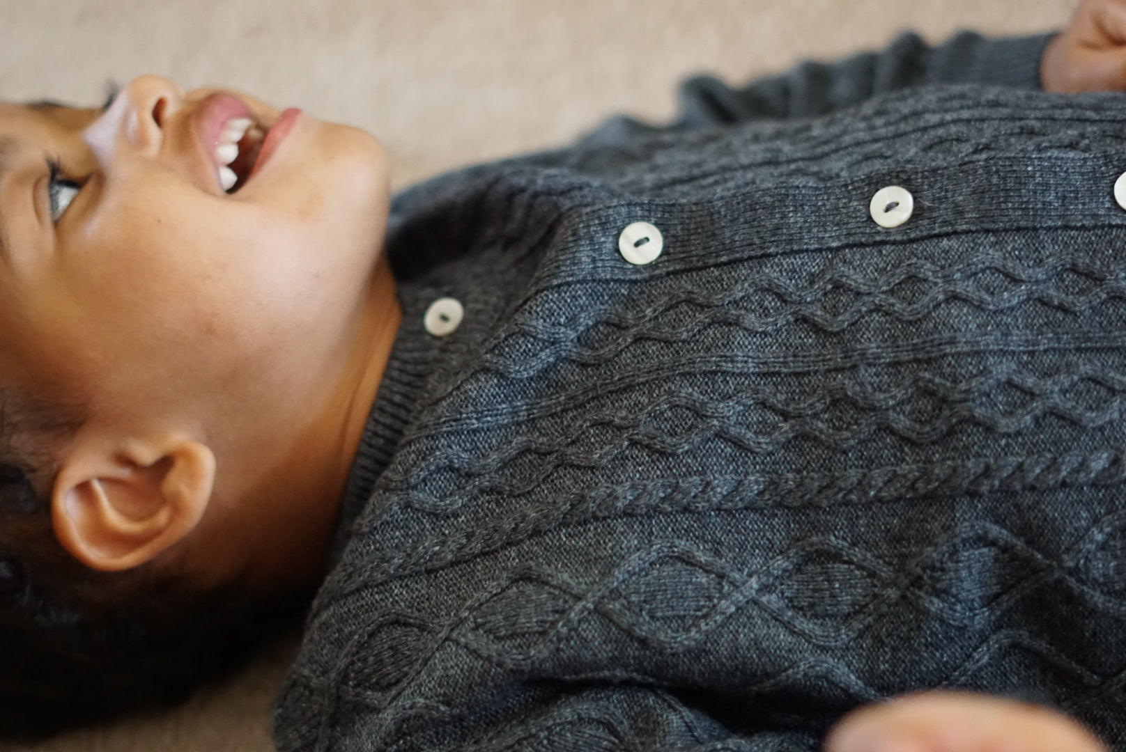 Cashmere & Merino Wool Cable Knit Cardigan | Dark Gray Melange