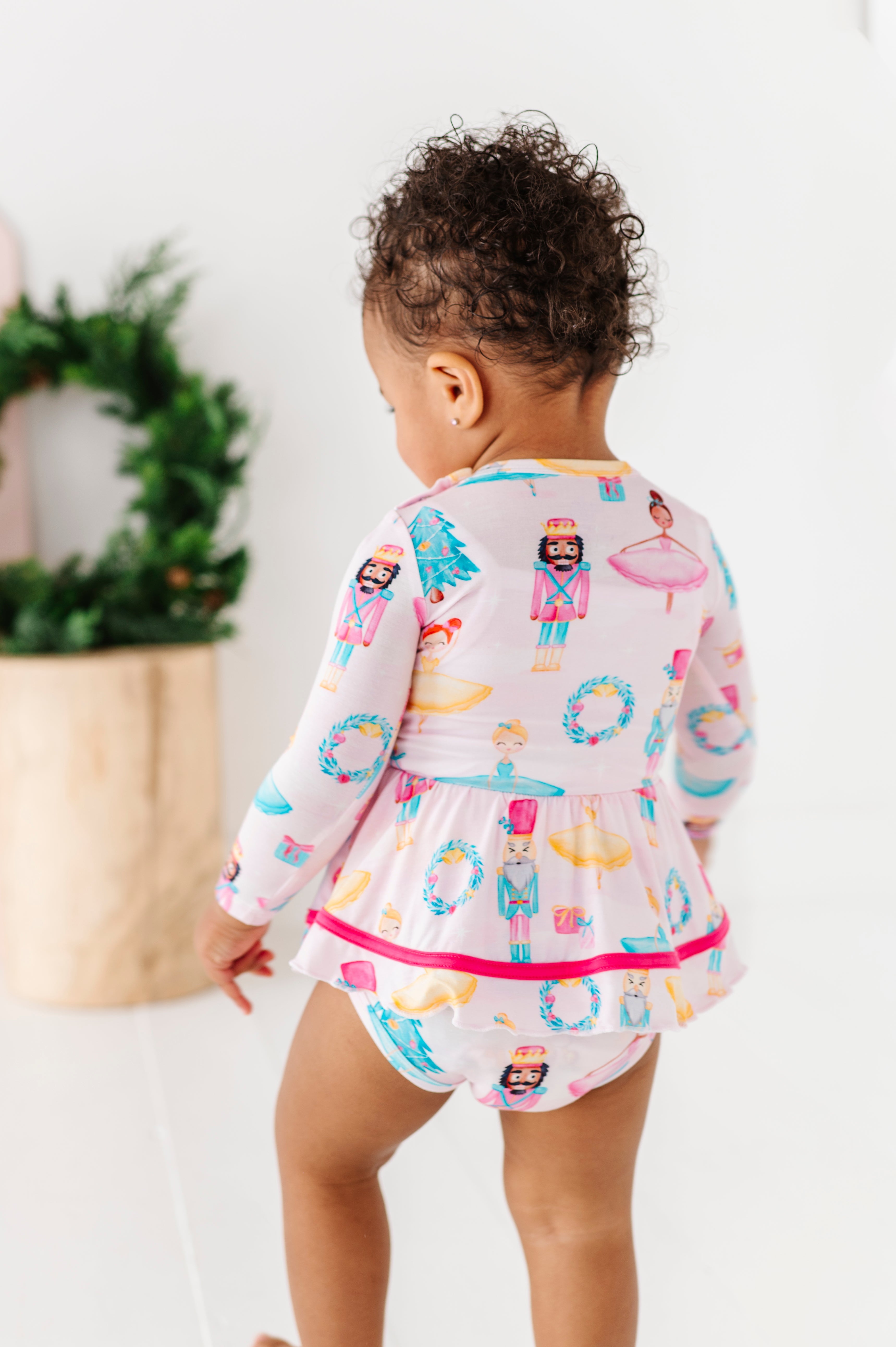 Sugarplum Birdie Twirl