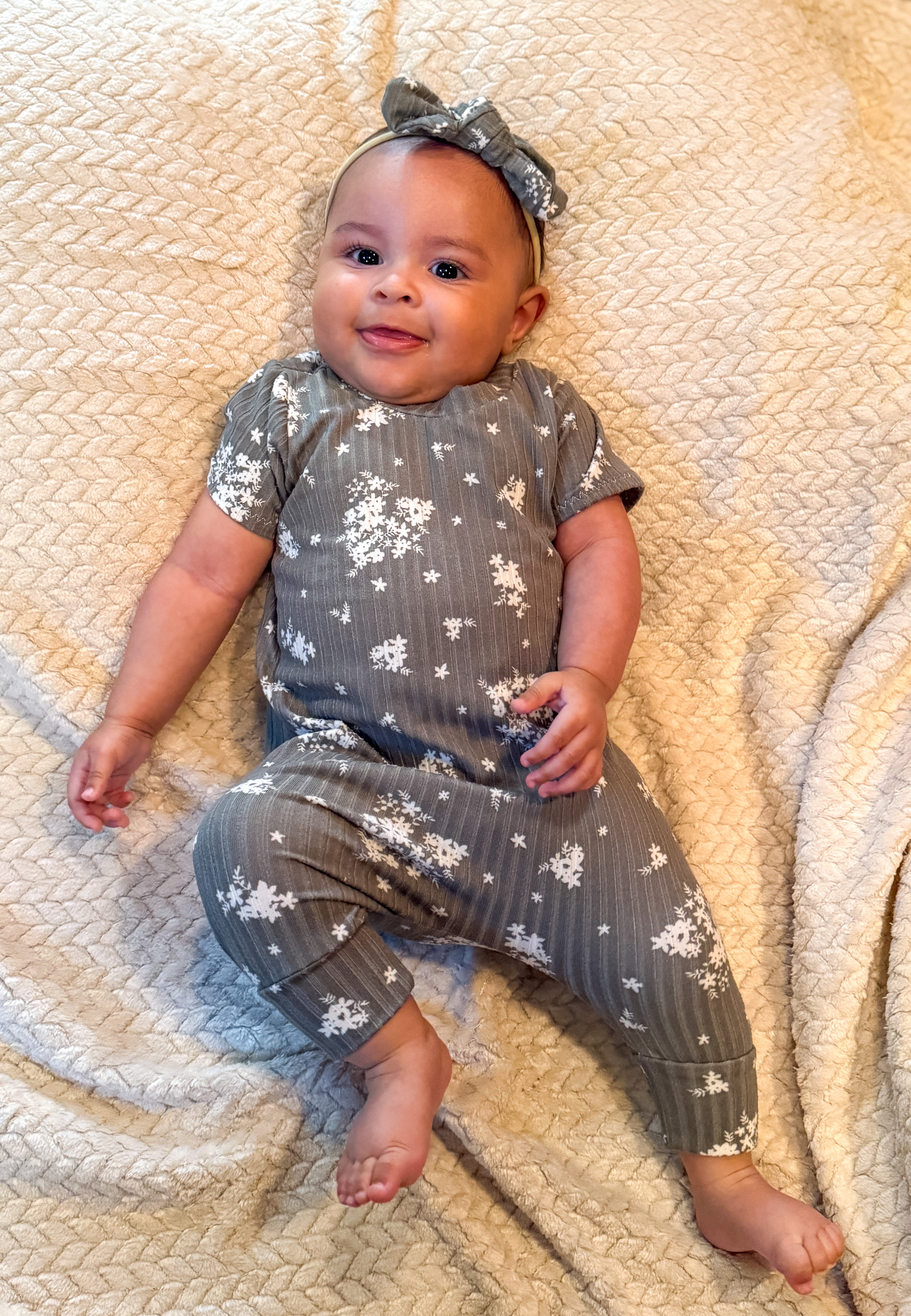 Minimal Floral Olive Ribbed Harem Romper