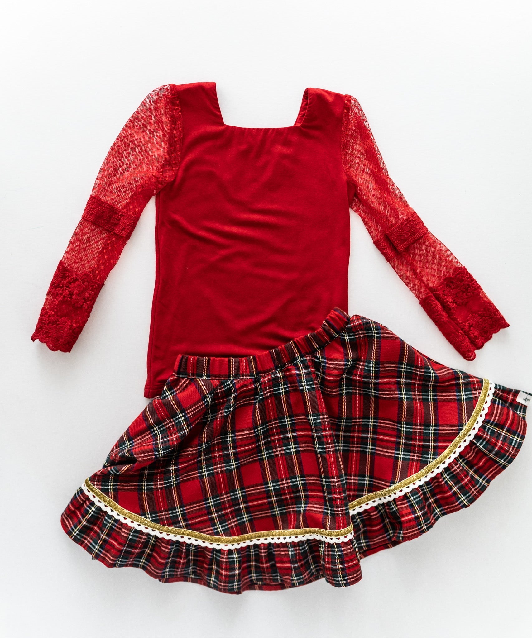 *preorder* Merry And Bright Lace Layering Shirt Bundle