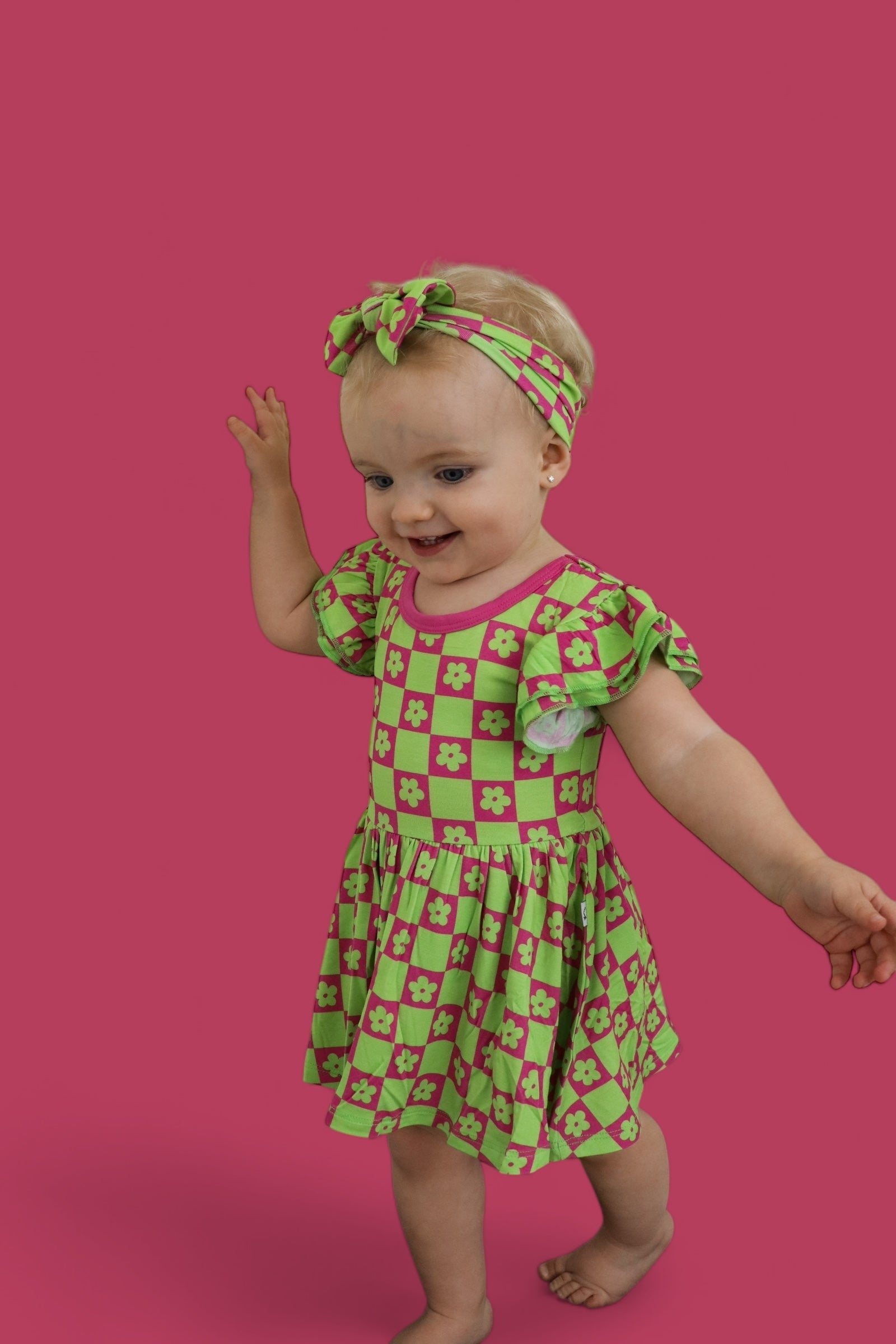 Wild Daisy Checkers Dream Bow