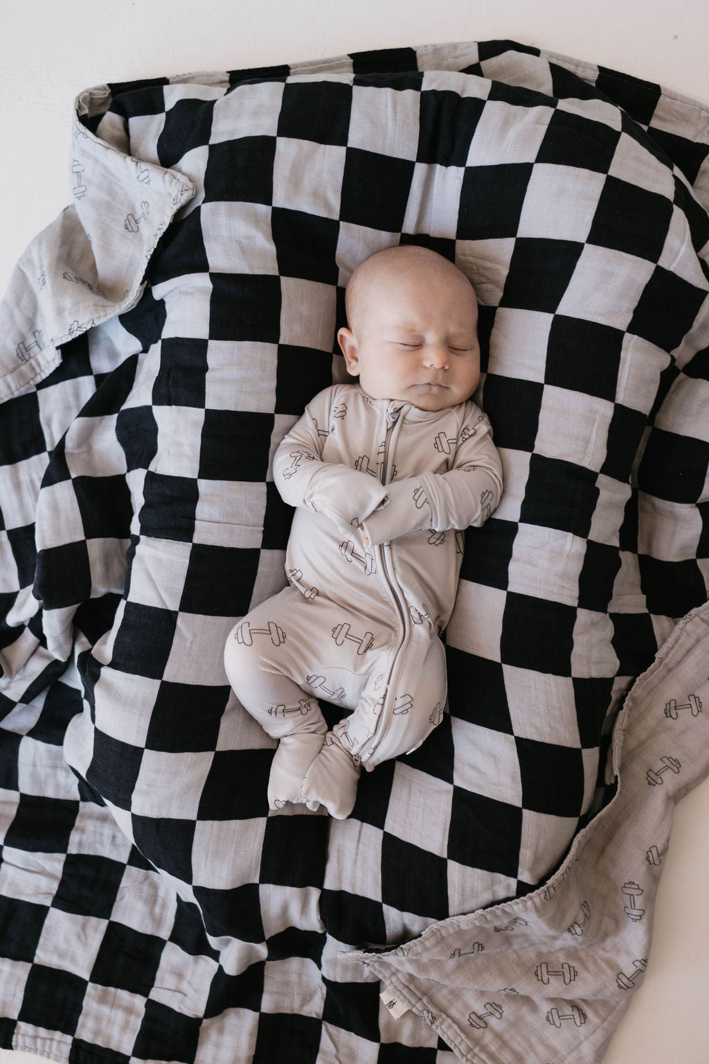 Muslin Quilt | Arm Day + Black & Grey Checkerboard