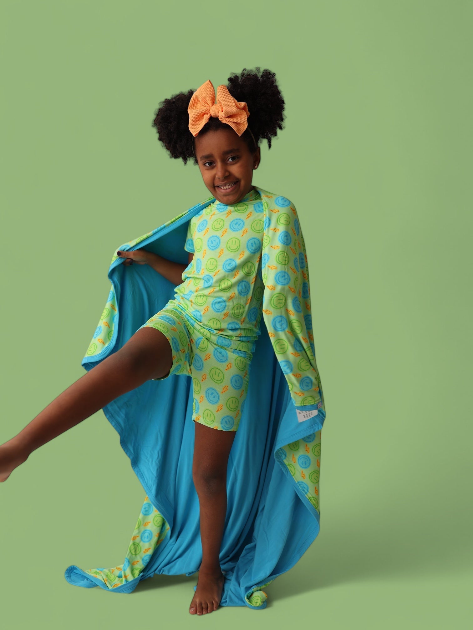 Neon Smiles Dream Short Set