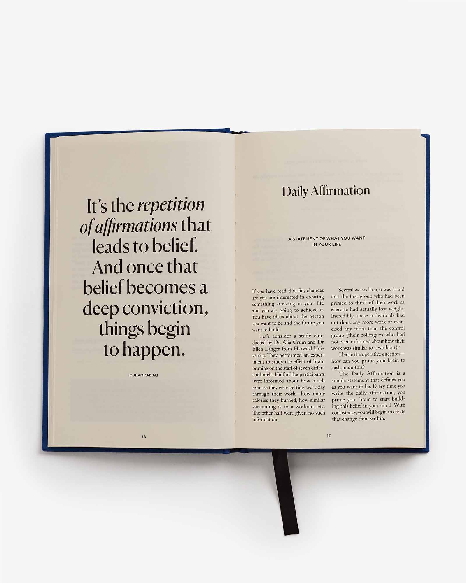 The Five Minute Journal Gratitude Journal by Intelligent Change - Royal Blue – 5-minute journal - 5 minute gratitude journal