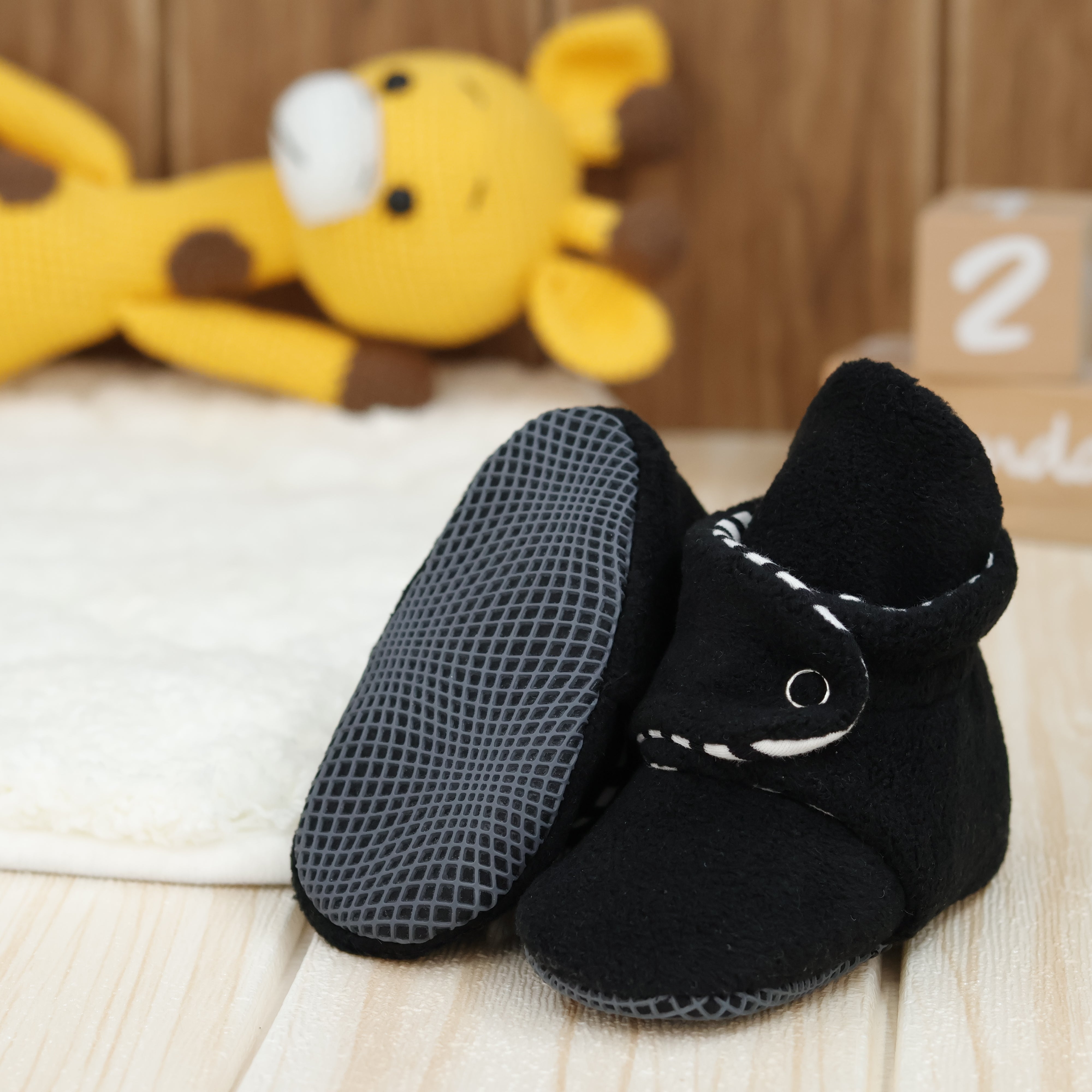 Anti-slip Sole, Fleece Baby Booties, Newborn Home Booties, Sweat Proof Organic Cotton Lining, Black
