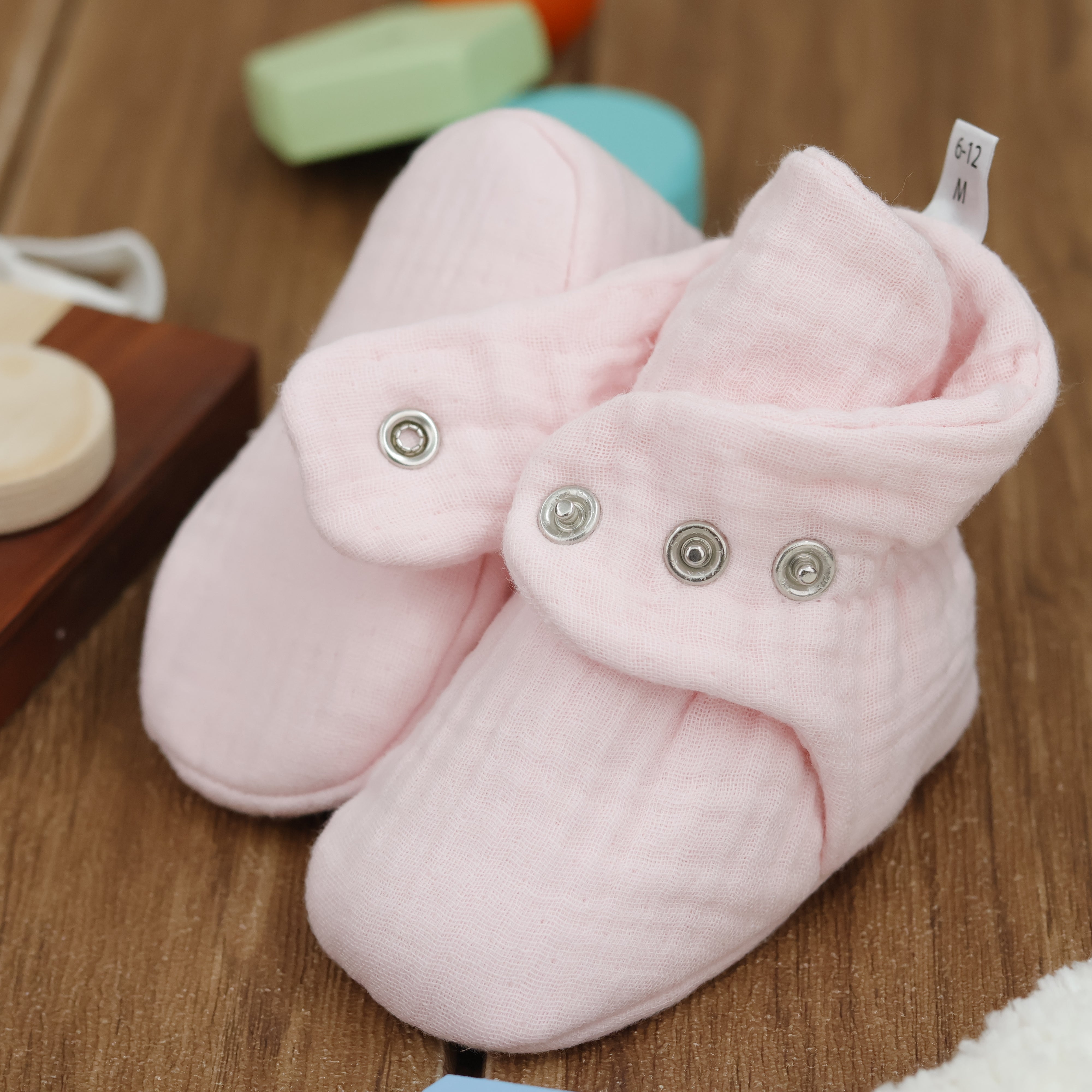 Muslin Stay On Baby Booties Pink