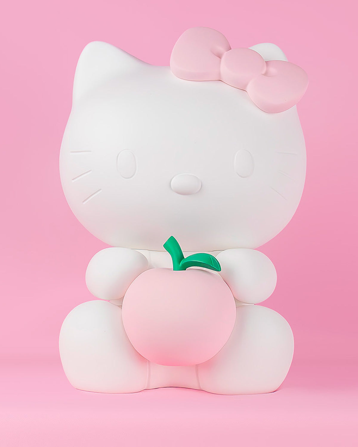 Hello Kitty Apple Matt White With Pastel Pink Apple 10in