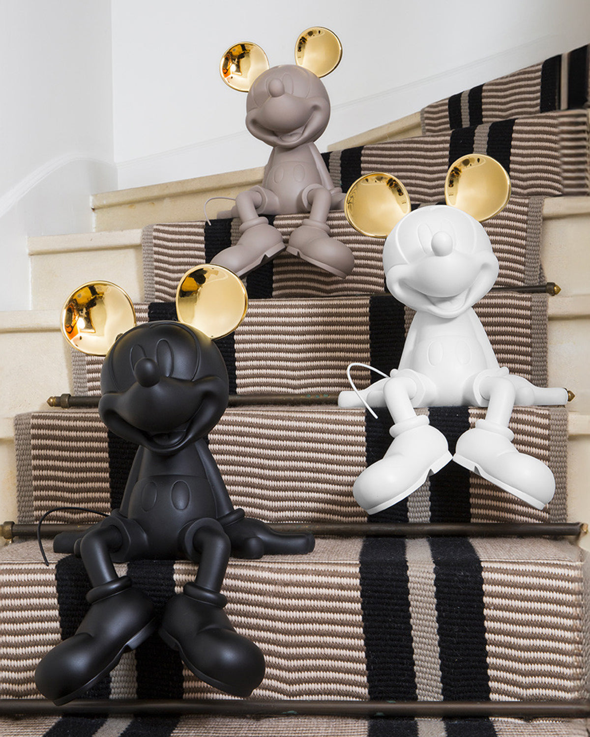 Mickey Mouse Take 2 White & Gold 19in