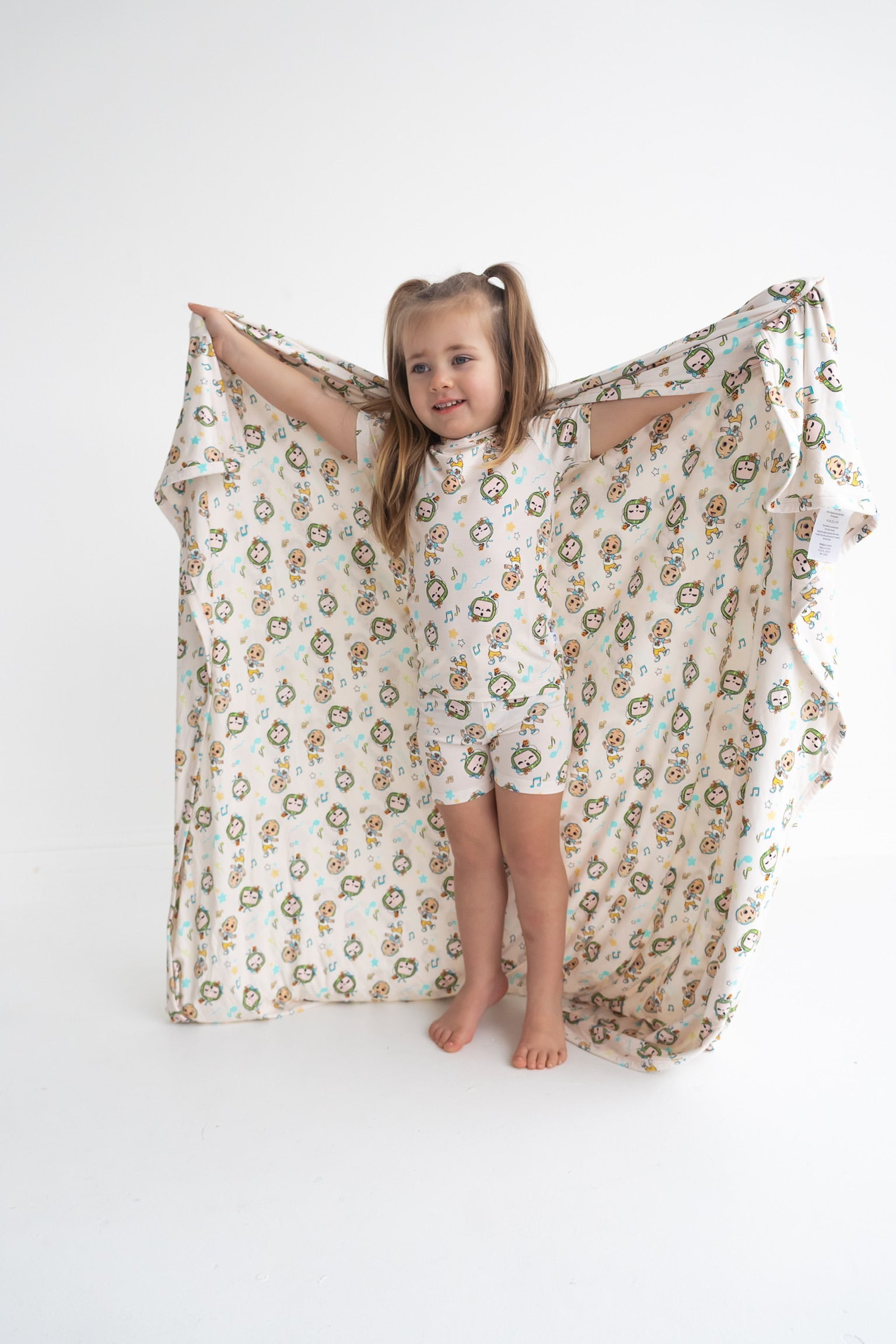 Dream Big Little Co X Cocomelon Jj Musical Melon Dream Short Set