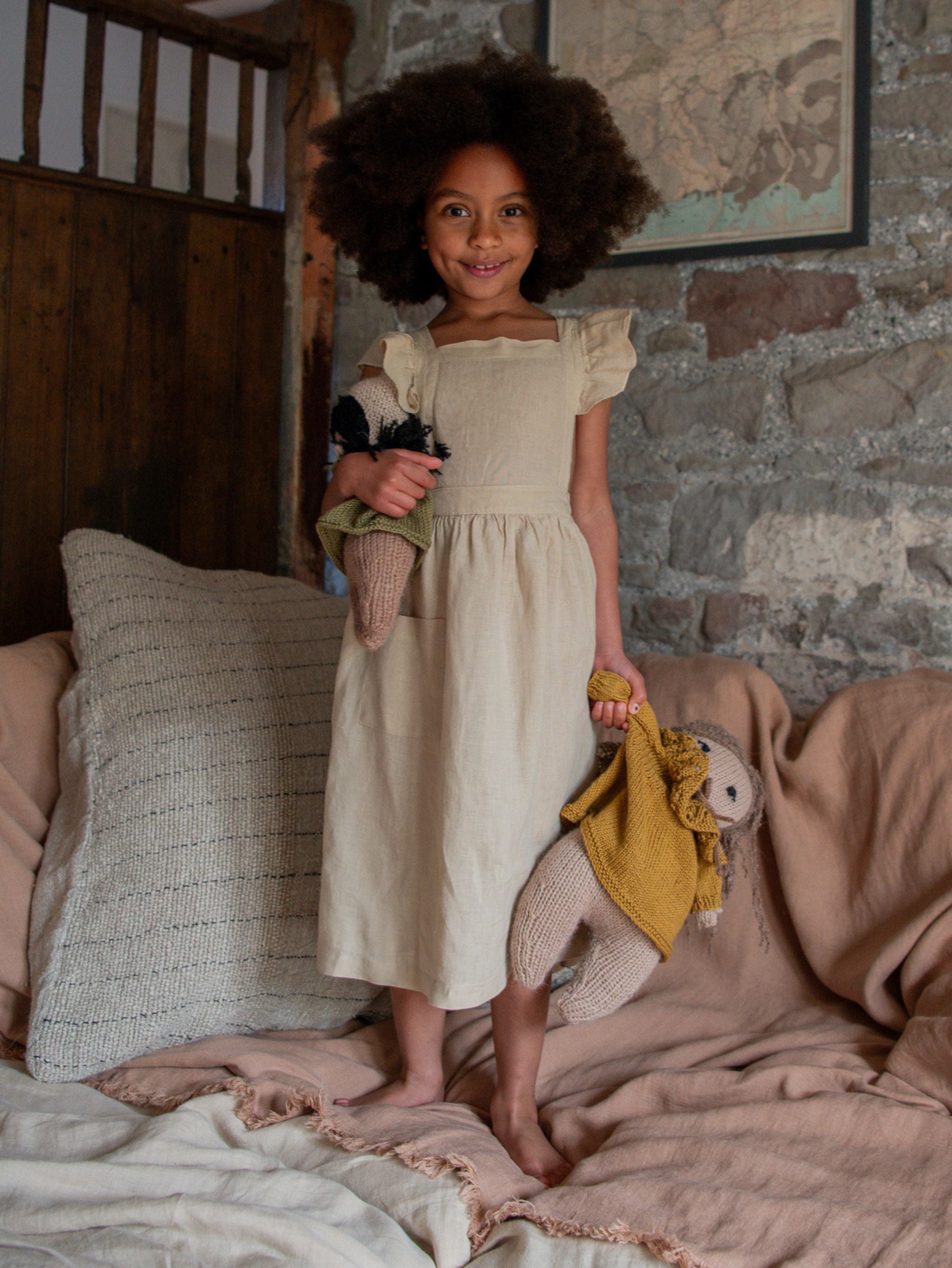 The Linen Pinafore