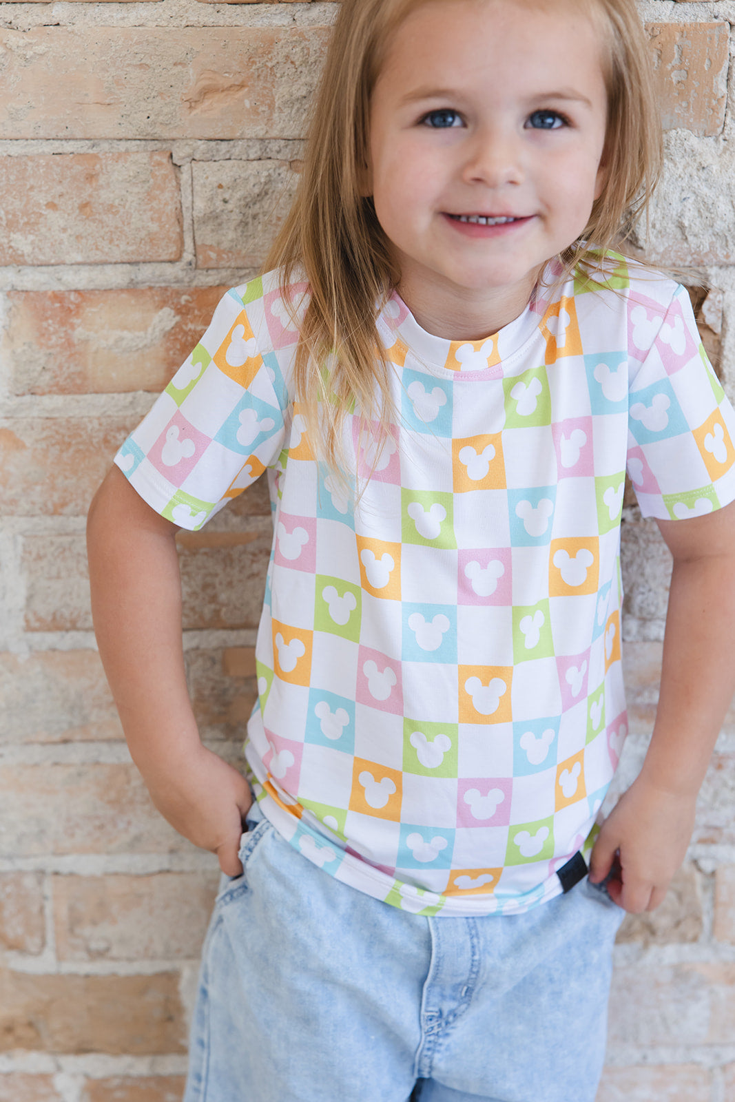 Clubhouse Cabana - Everyday Tee