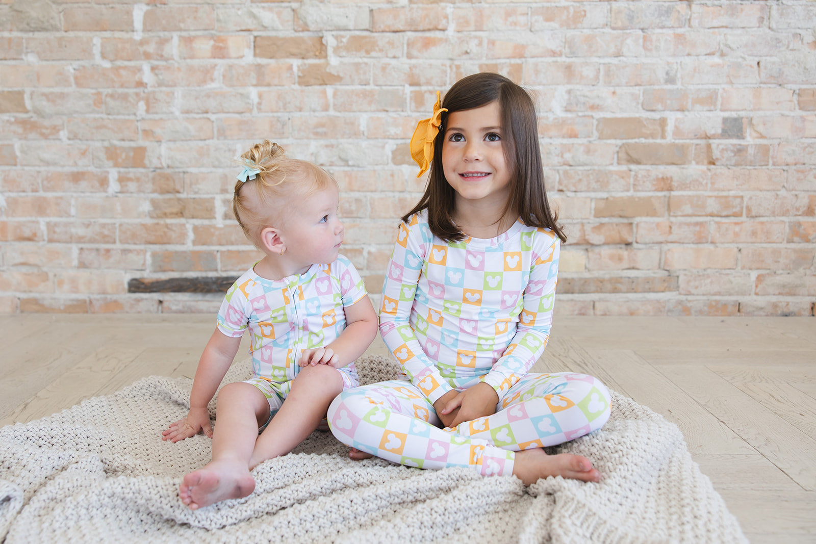 Clubhouse Cabana - Shortie