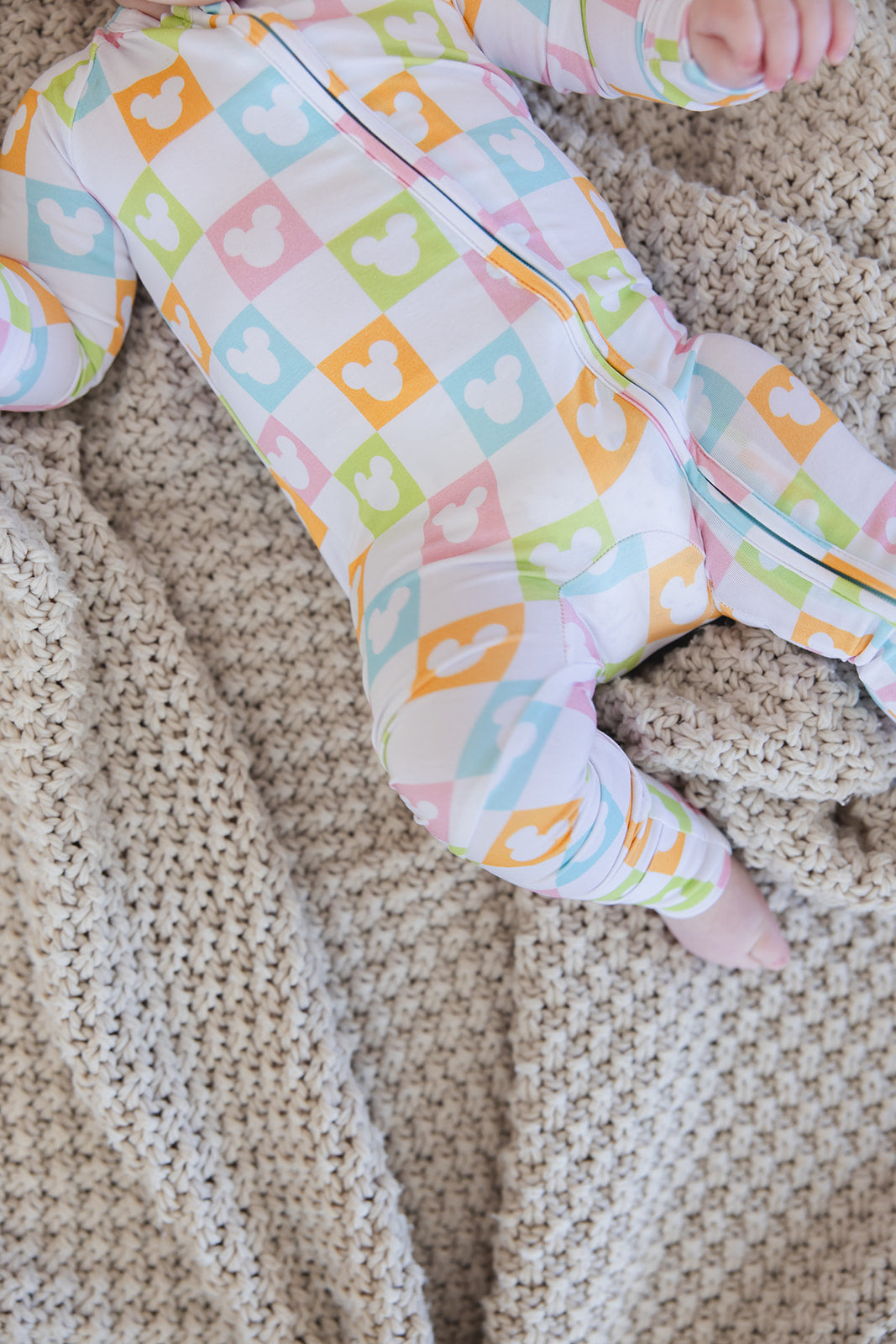 Clubhouse Cabana - Zippy