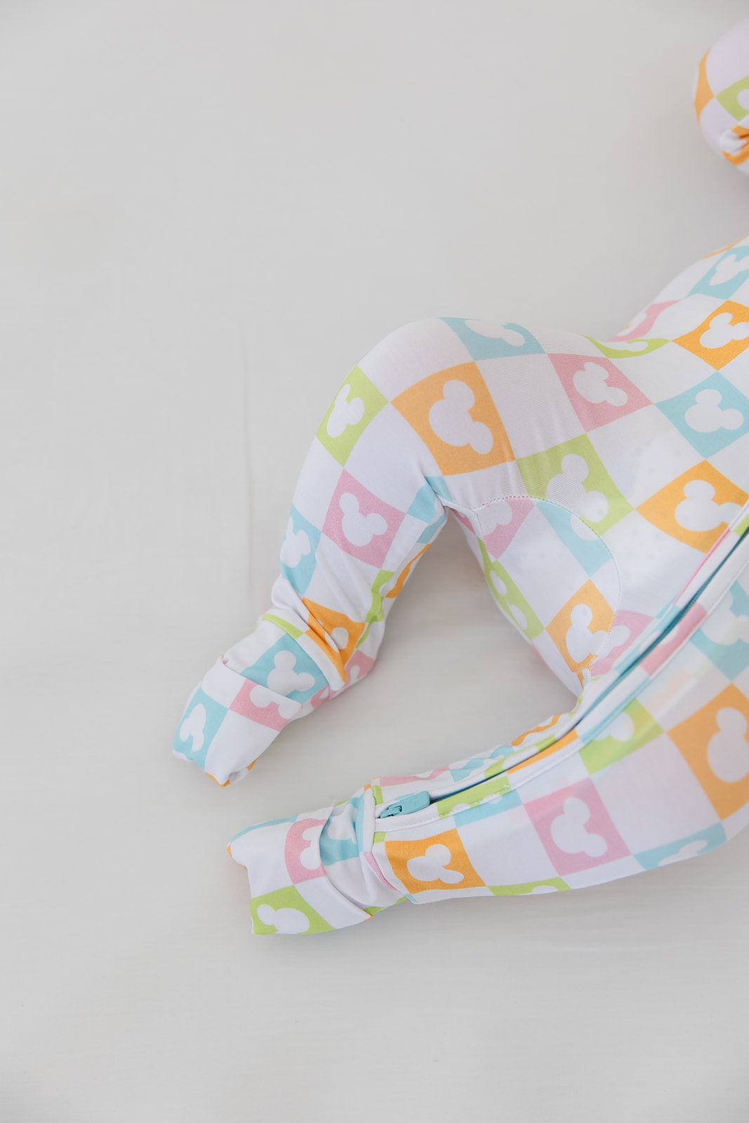 Clubhouse Cabana - Zippy