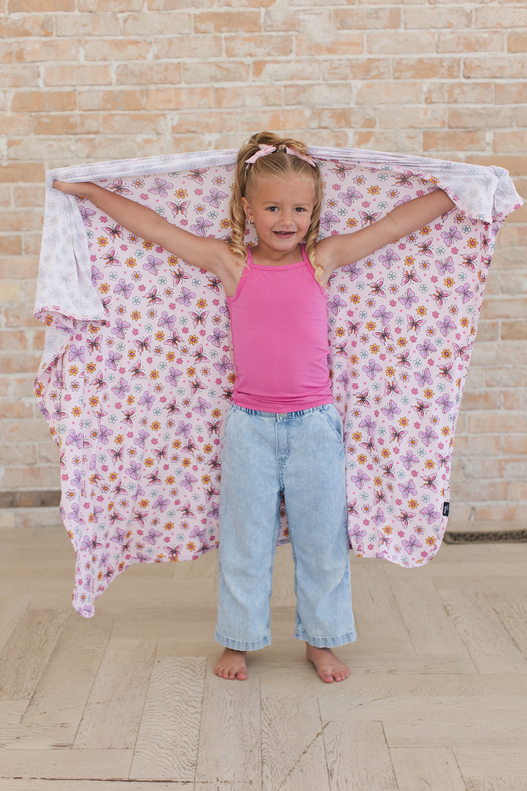 Pink Monarch - Bamboo Tank