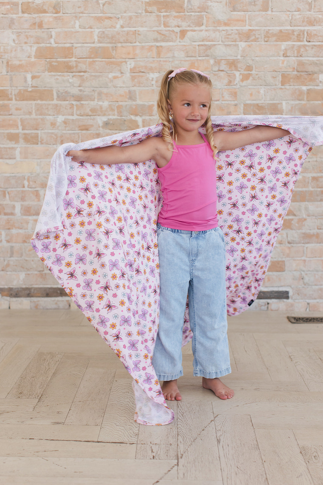 Pink Monarch - Bamboo Tank