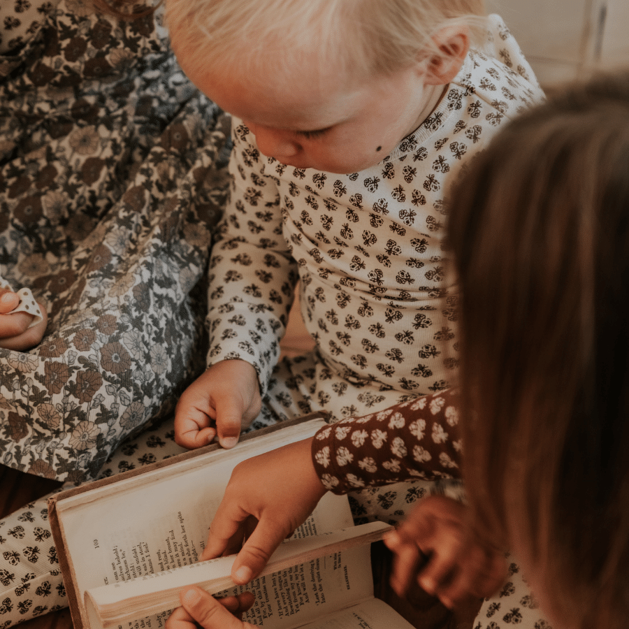 The Printed Long Sleeve Tee - Neutral Floral