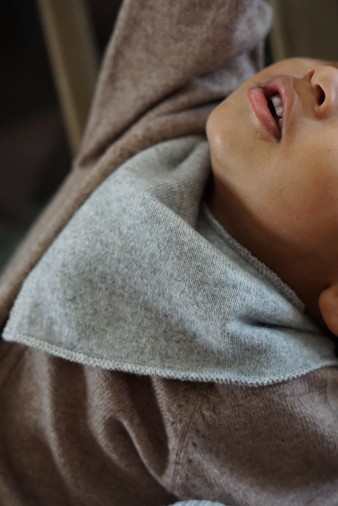 Cashmere Triangle Bib Scarf | Gray Melange