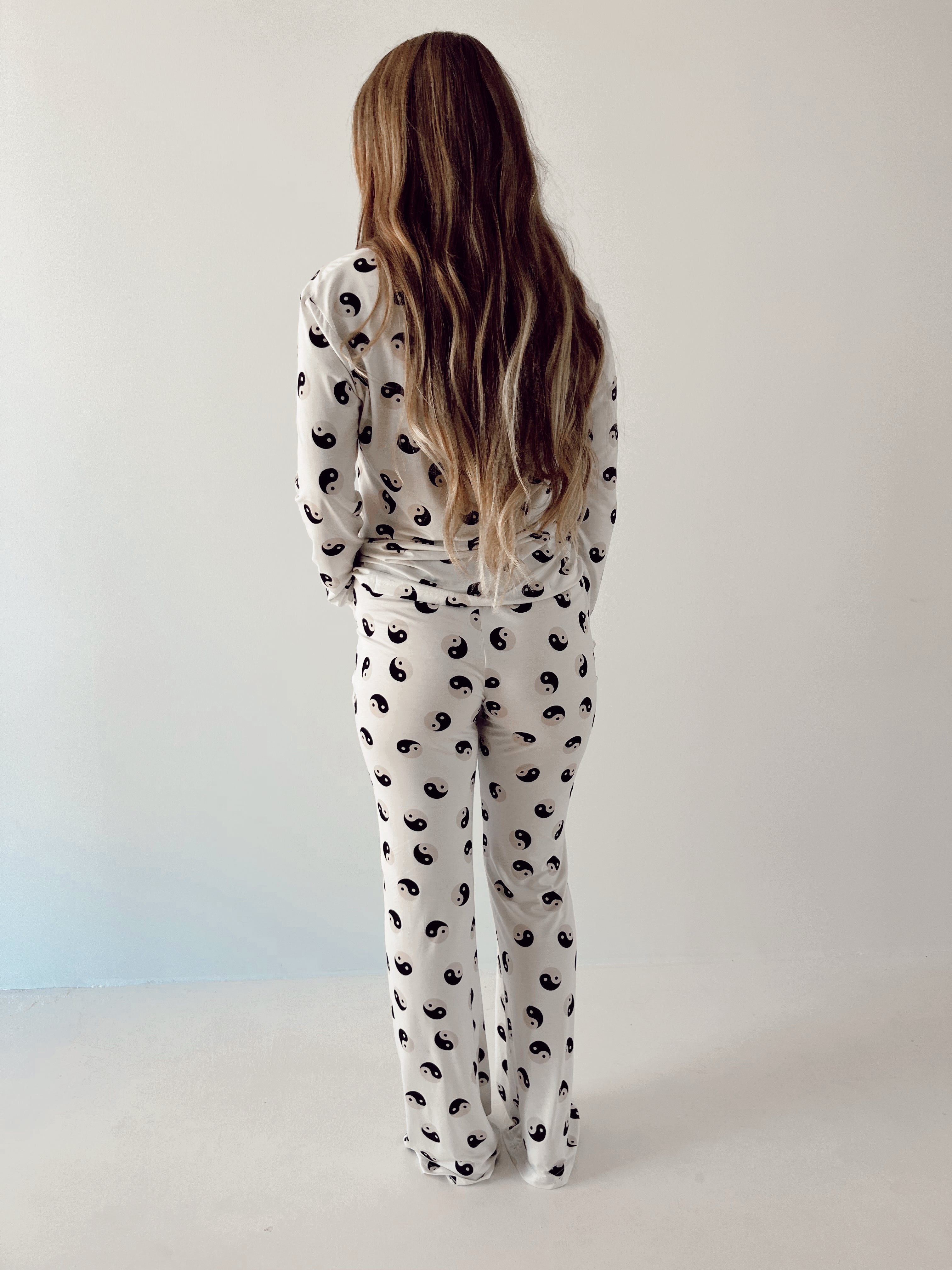 Women's Bamboo Pajama | Black & White Yin Yang