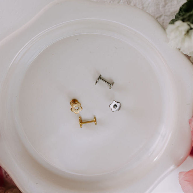 Flower Flat Back Studs