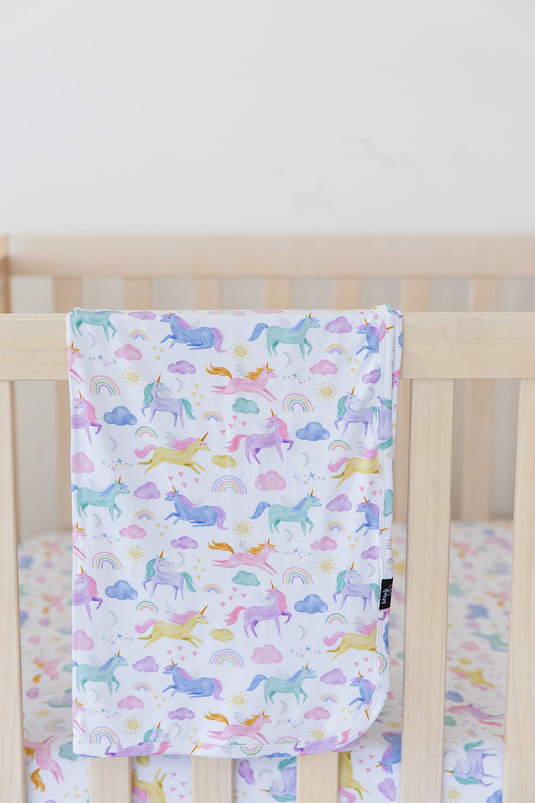 Elliana - Lightweight Blanket