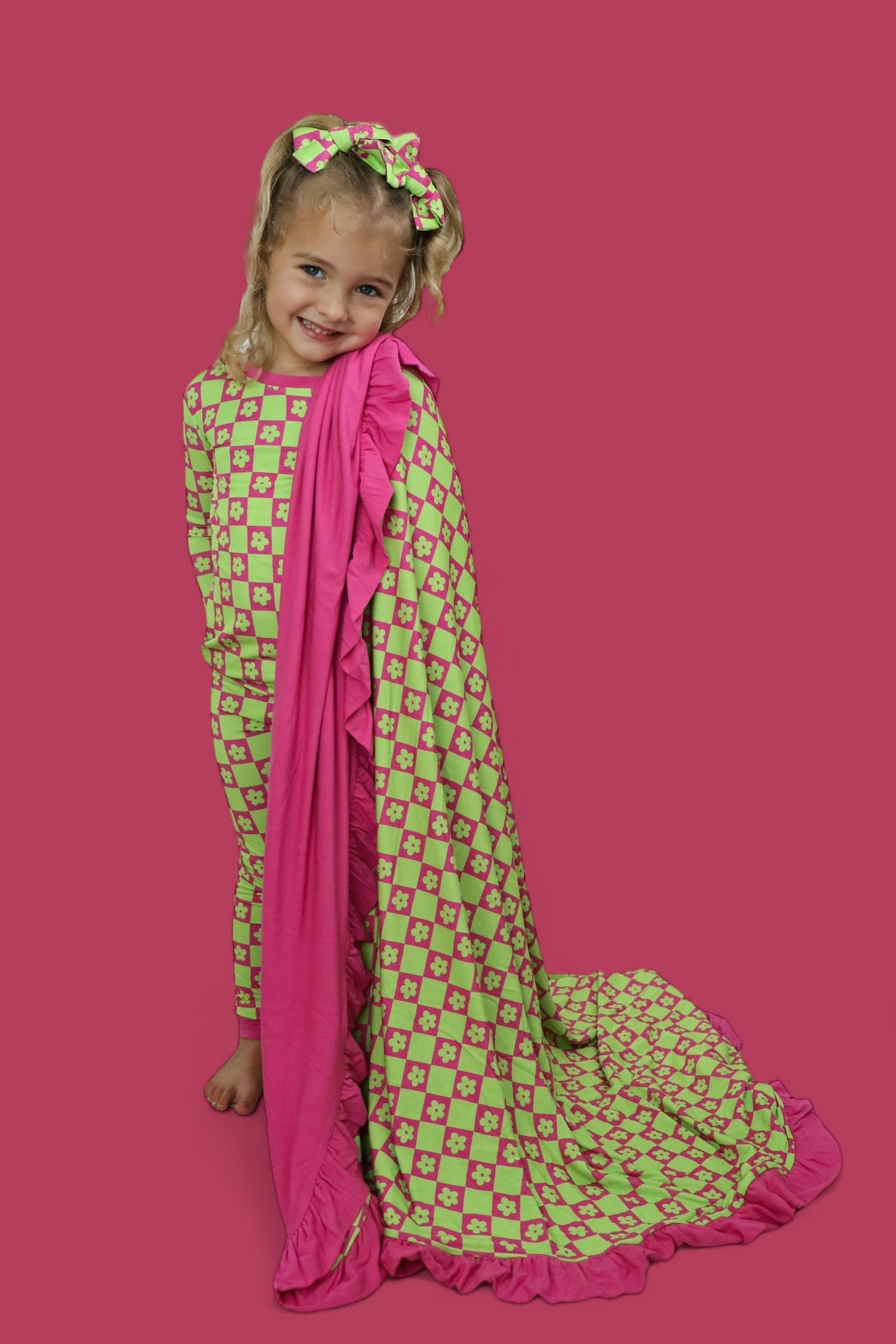 Wild Daisy Checkers Dream Ruffle Blanket