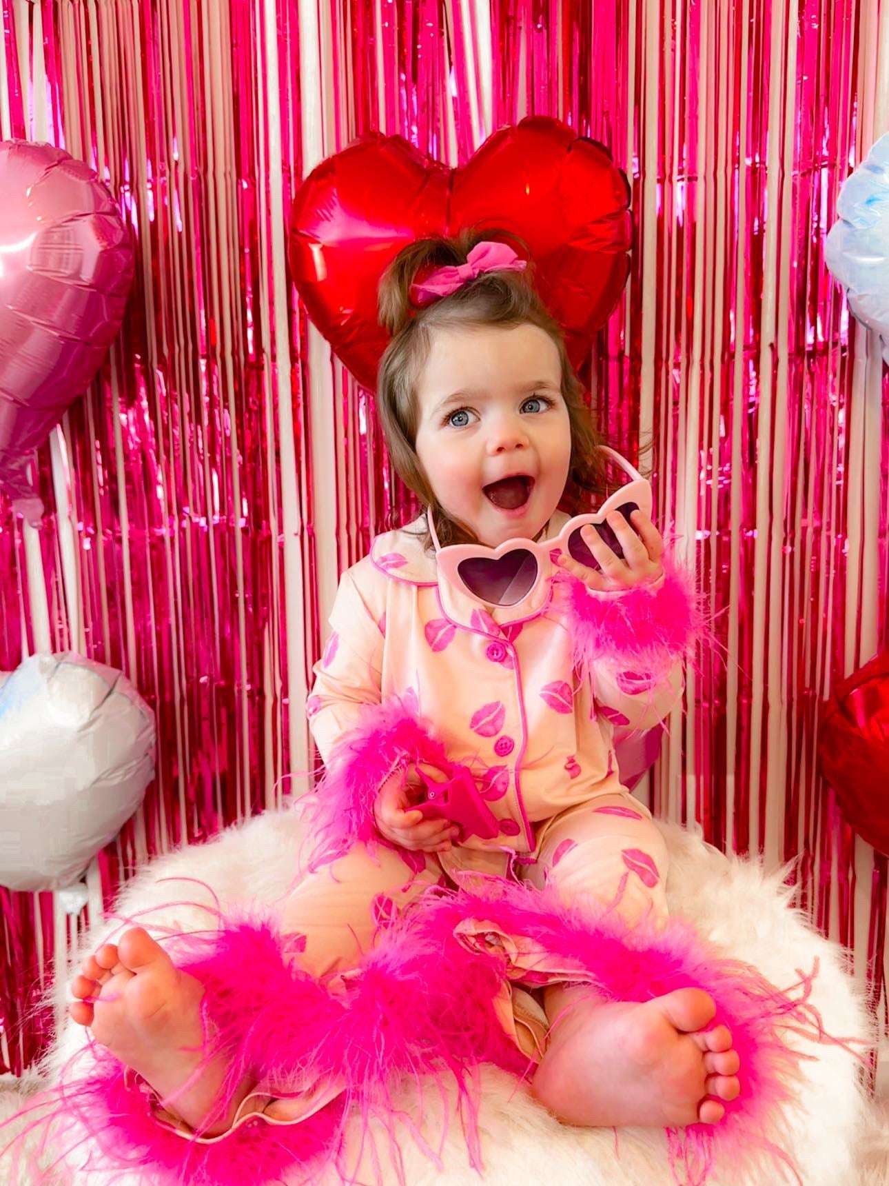 Pucker Up Girl's Flare Feathered Dream Set