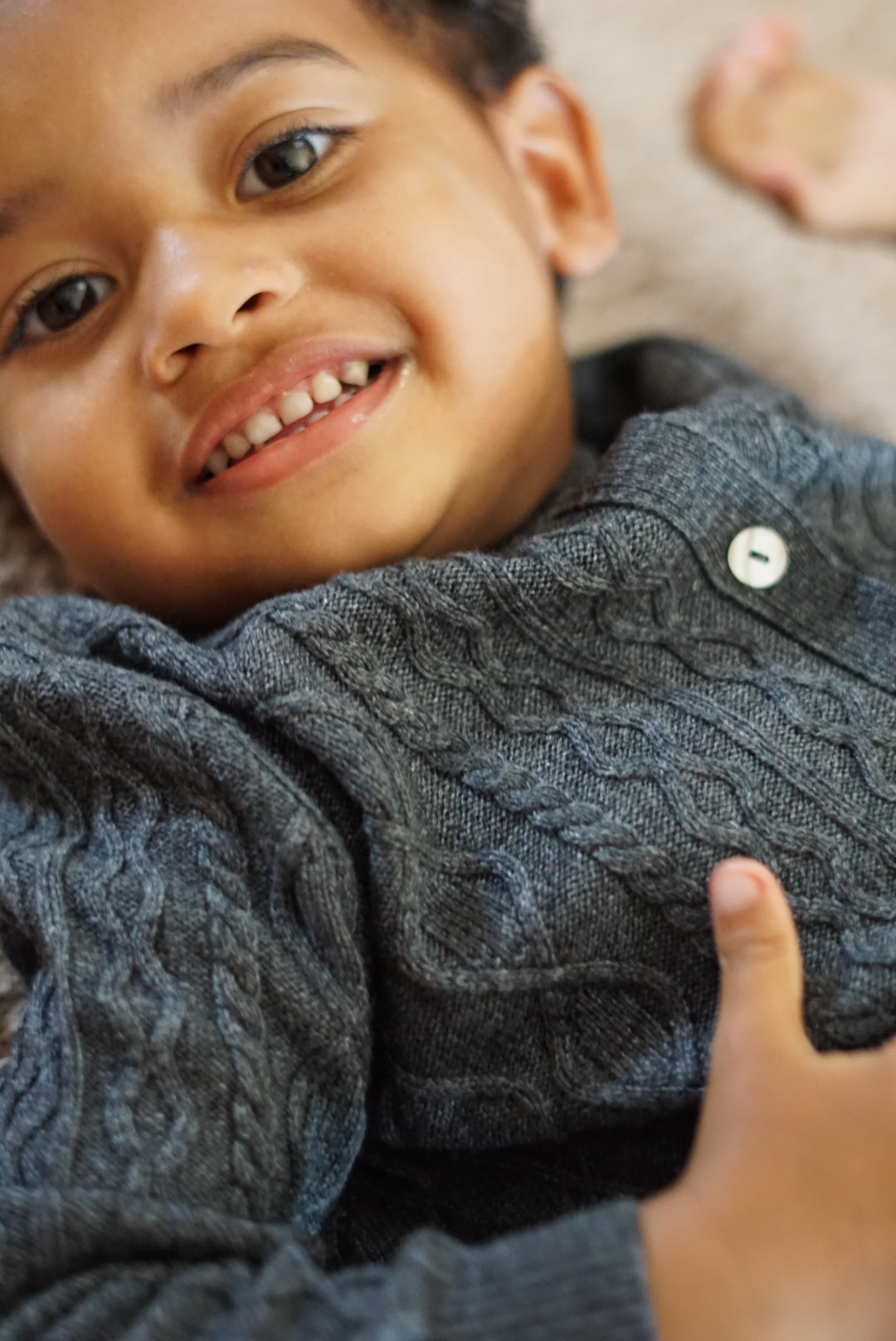 Cashmere & Merino Wool Cable Knit Cardigan | Dark Gray Melange