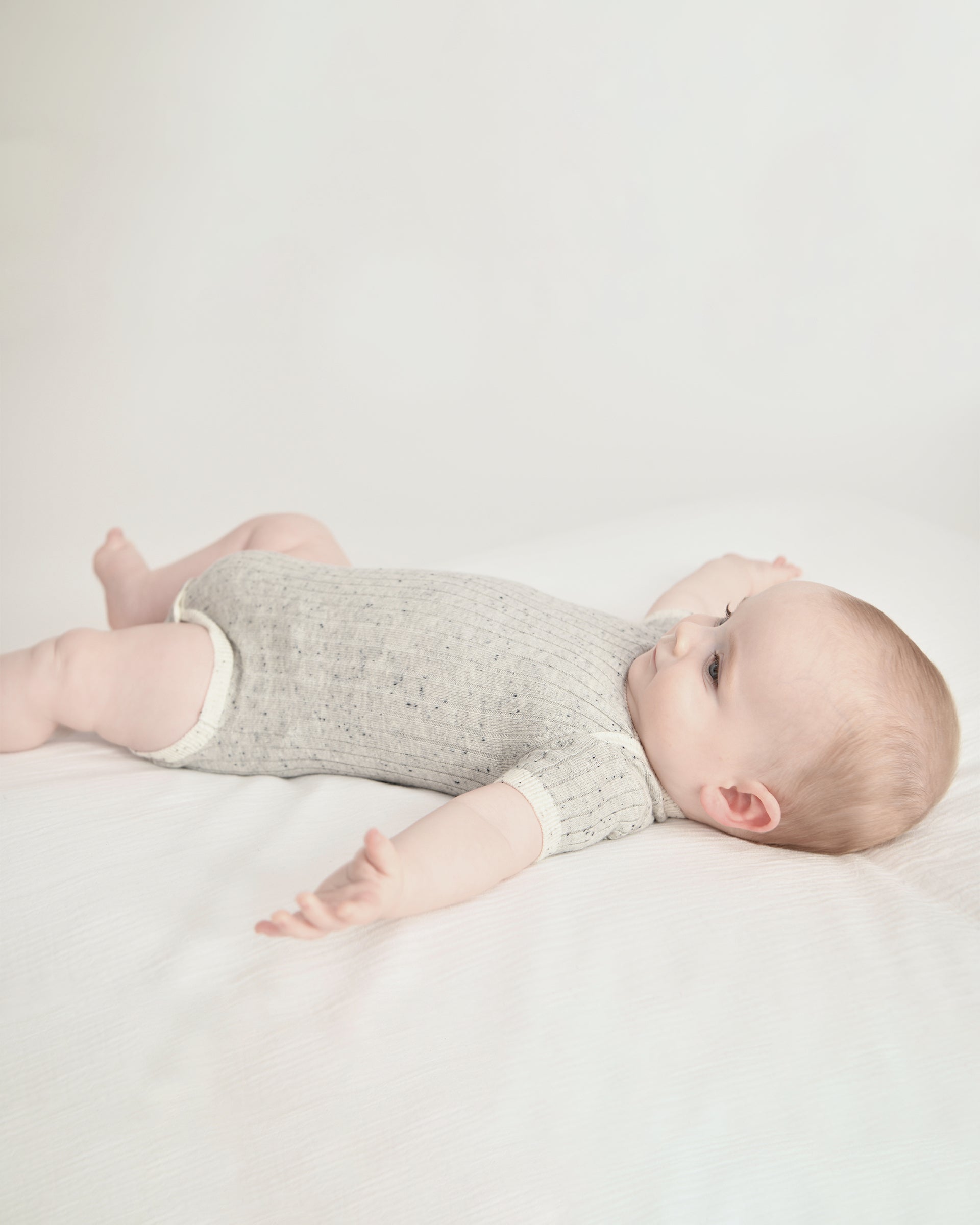 Short Sleeve Bodysuit - Hug Me