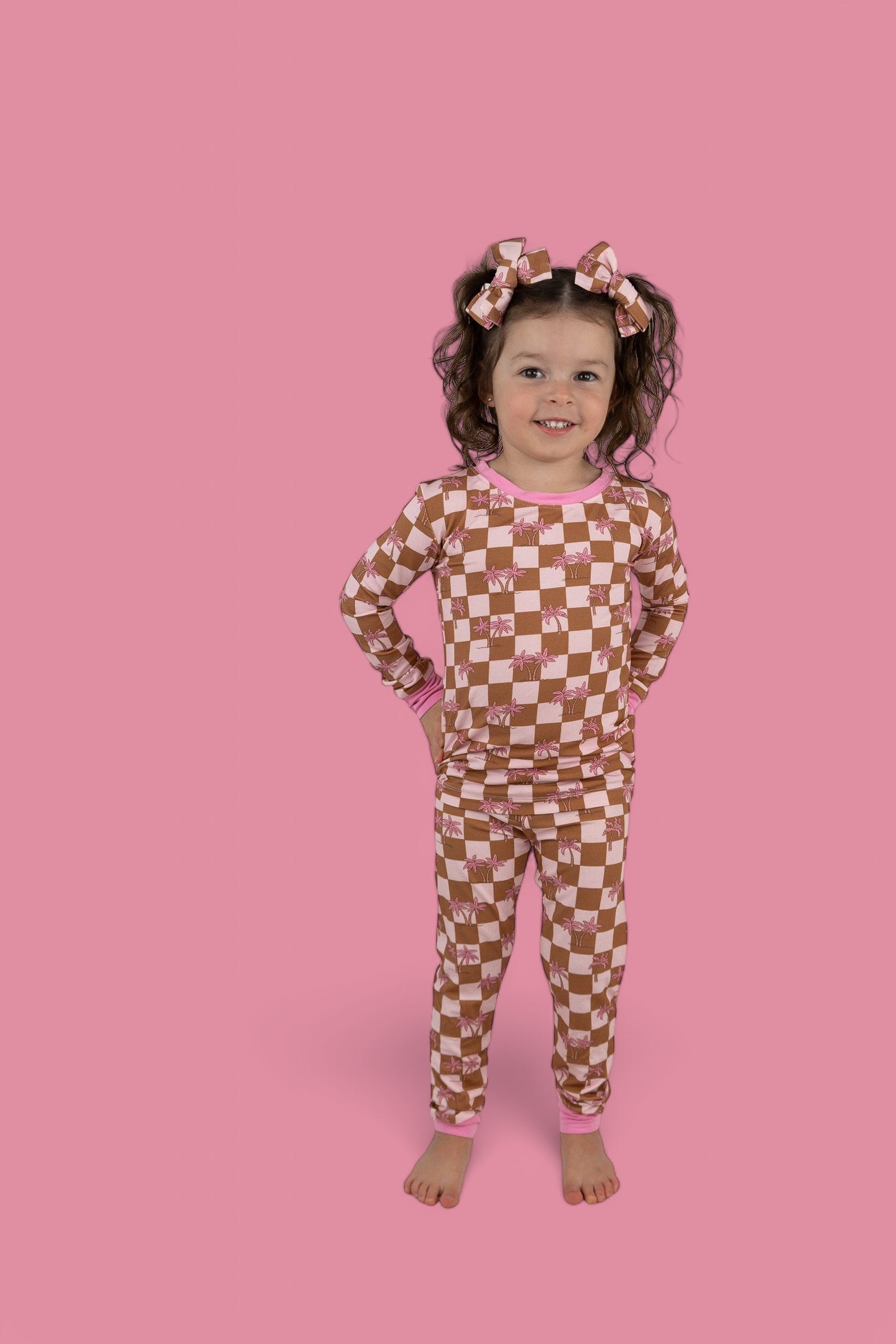 Exclusive Sunset Beach Checkers Dream Set