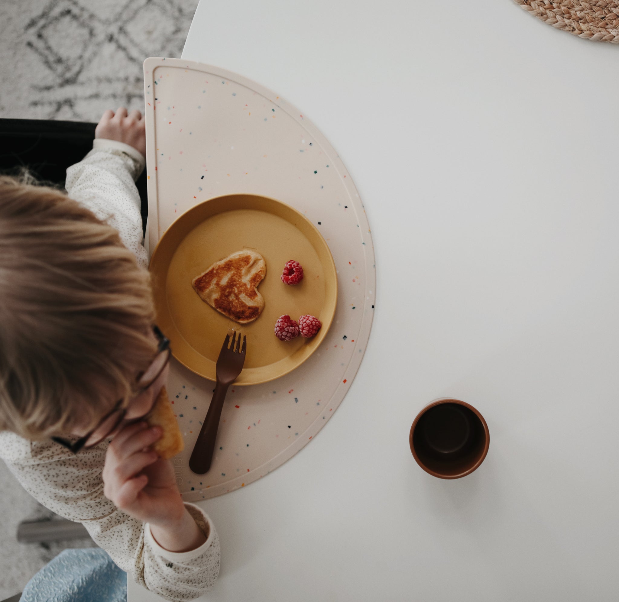 Round Dinnerware Plates, Set Of 2
