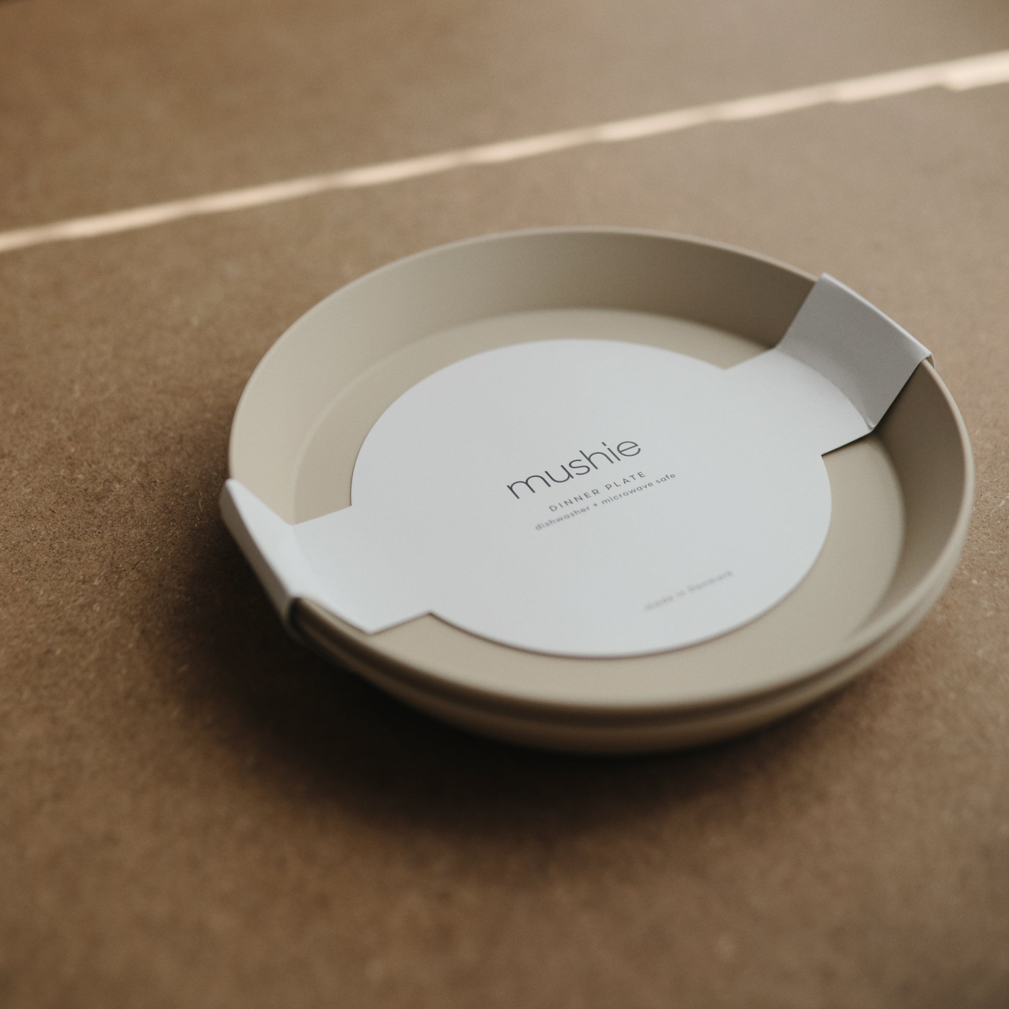 Round Dinnerware Plates, Set Of 2