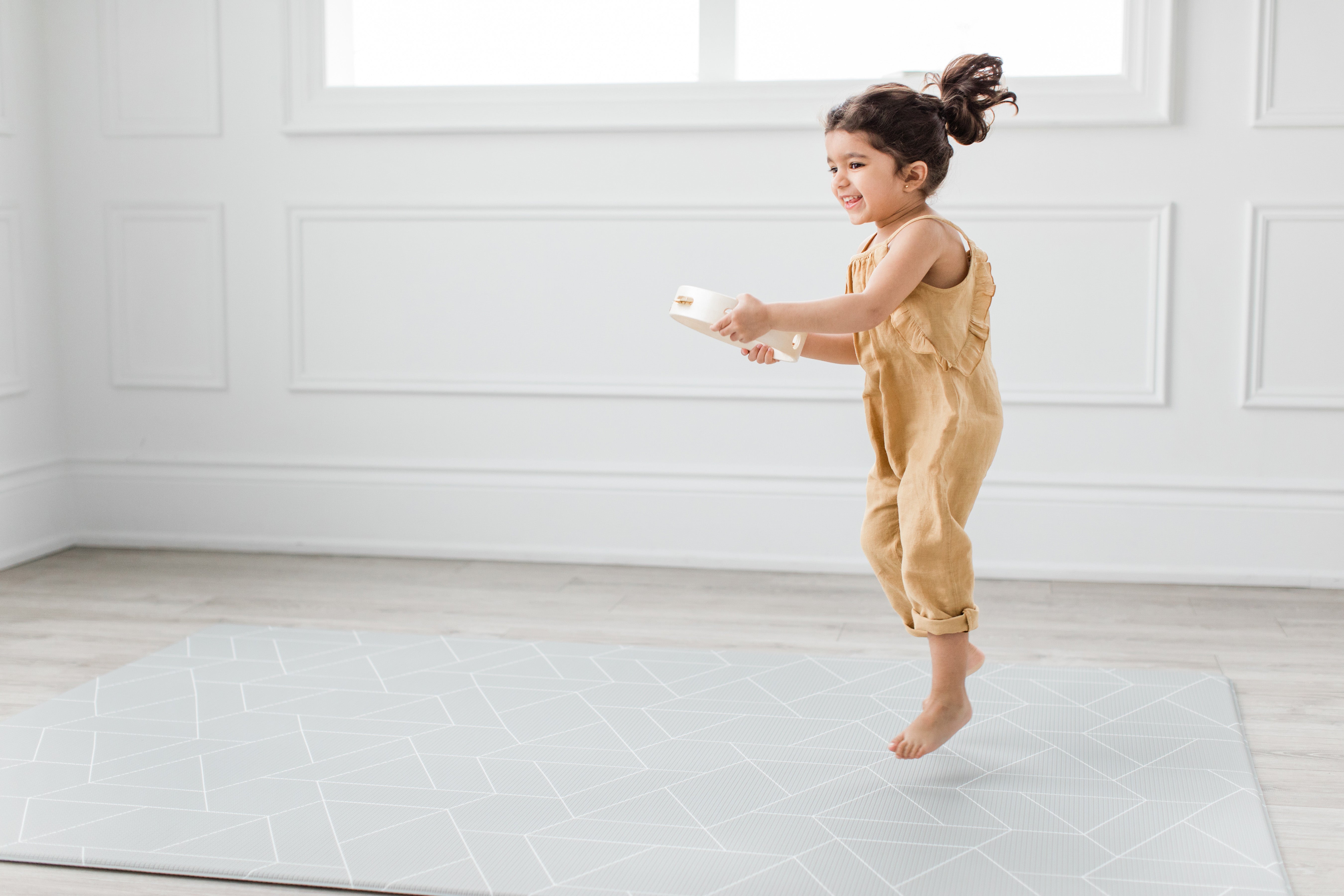 World Of Eric Carle X Little Bot Baby Play Mat (ofie Mat, Caterpillar Pop + Zen Line)