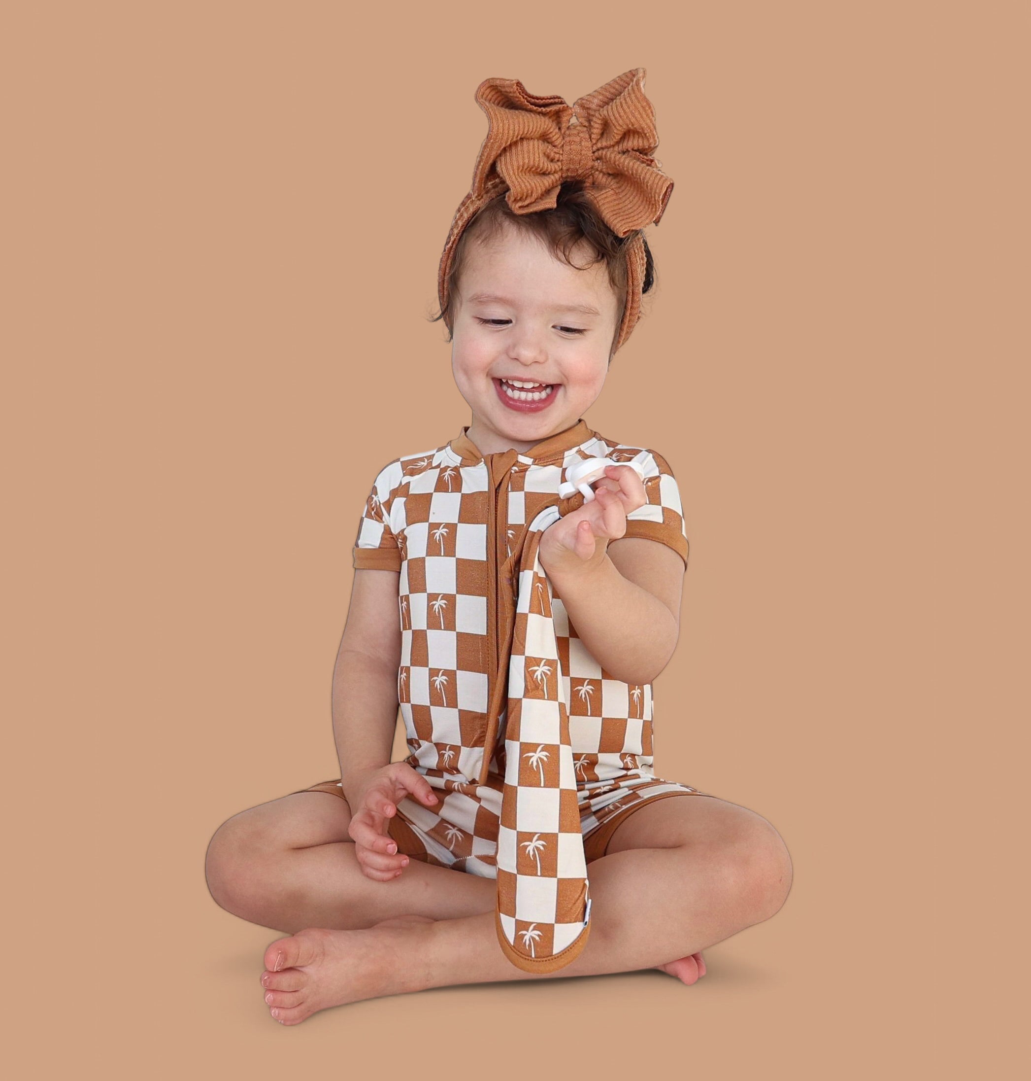 Exclusive Sandy Beach Checkers Dream Lovey