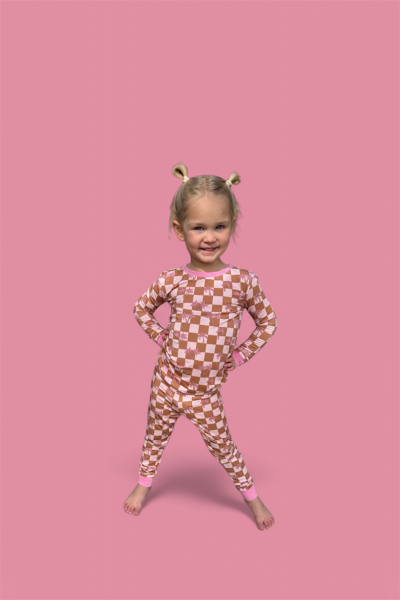 Exclusive Sunset Beach Checkers Dream Set