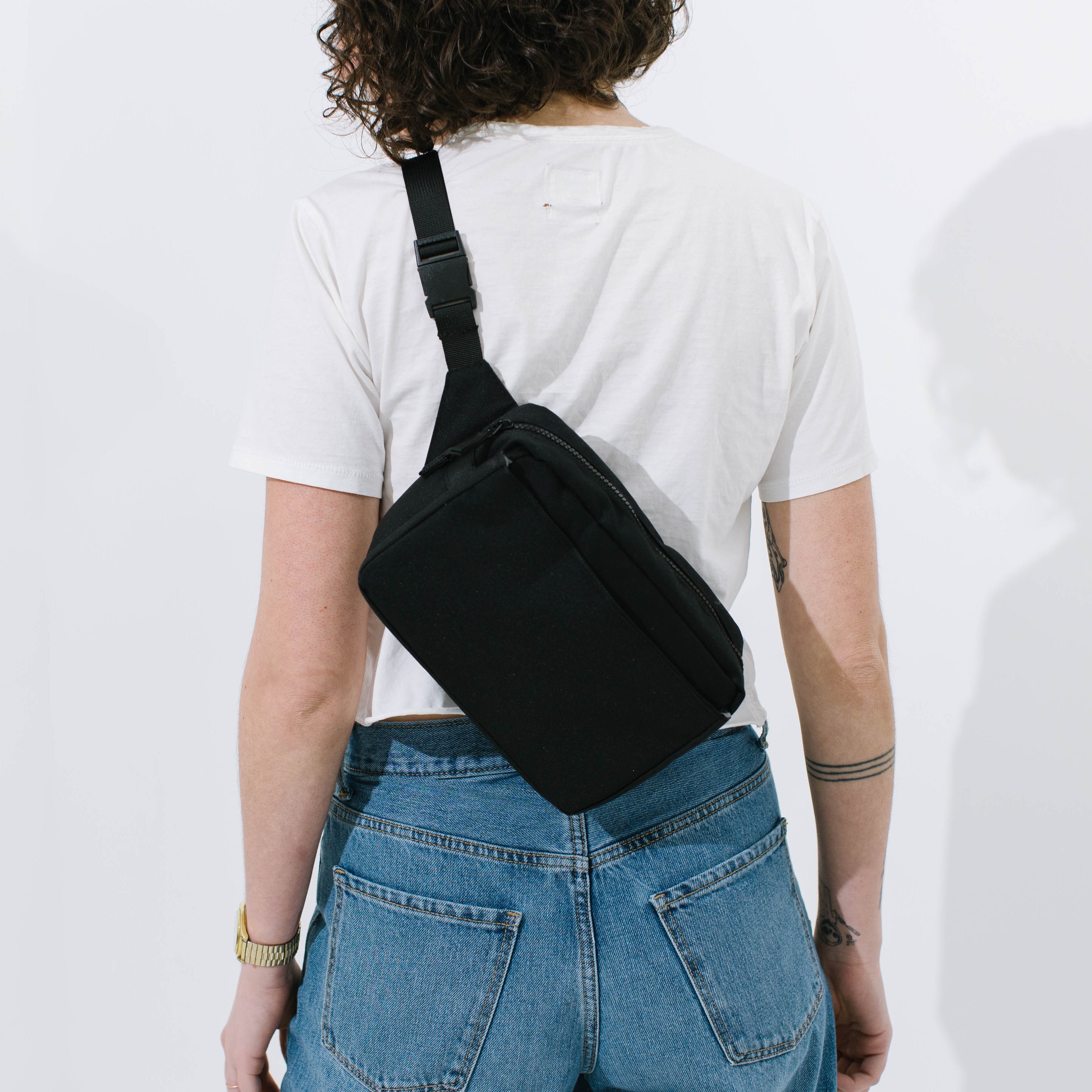 Red Rovr Joey Belt Bag - Black
