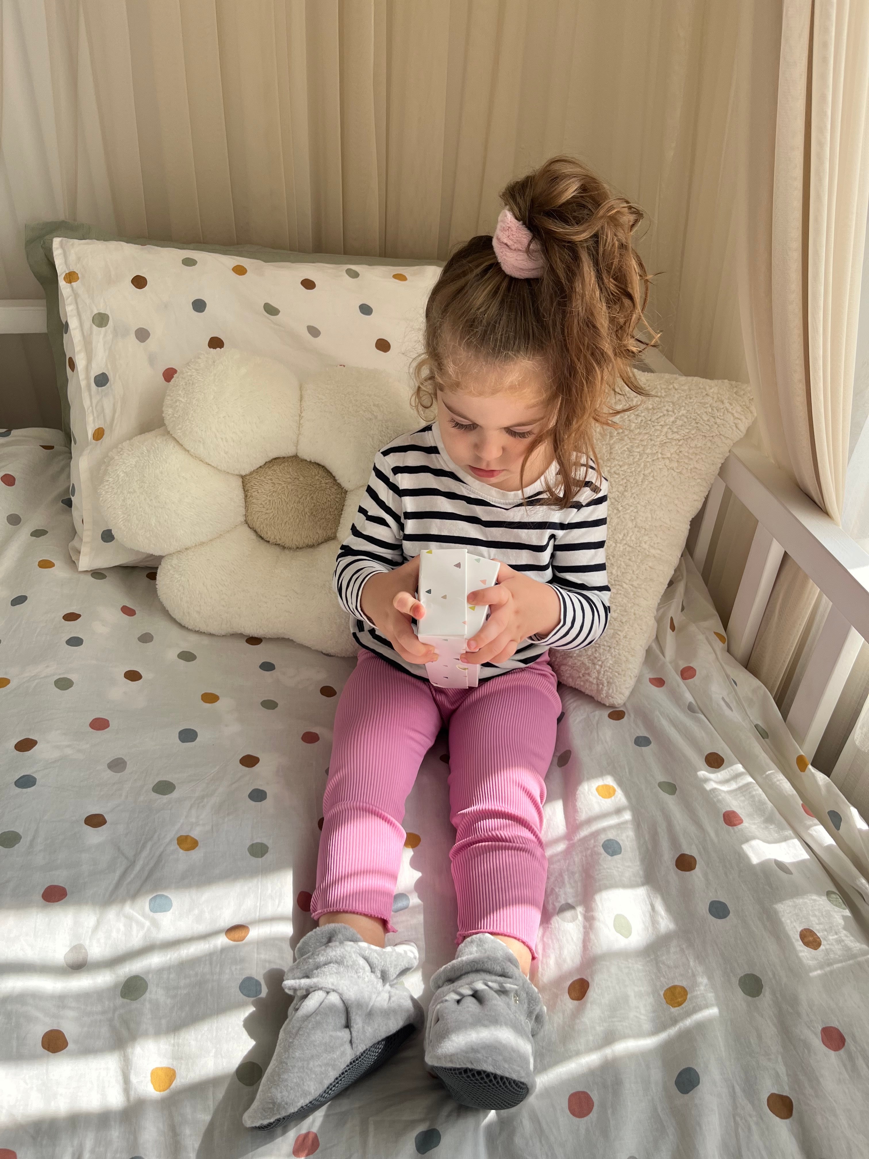 Anti-slip Sole, Fleece Baby Booties, Newborn Home Booties, Sweat Proof Organic Cotton Lining, Gray