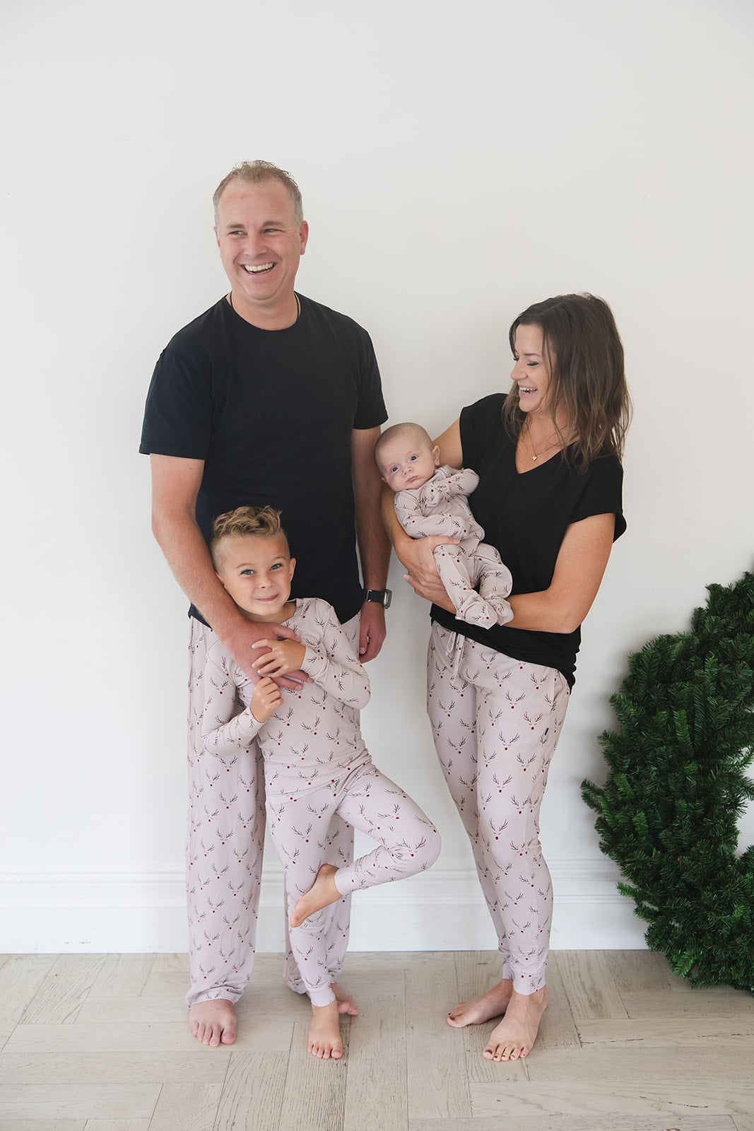 Reindeer Ridge (ribbed) - Women's Jogger