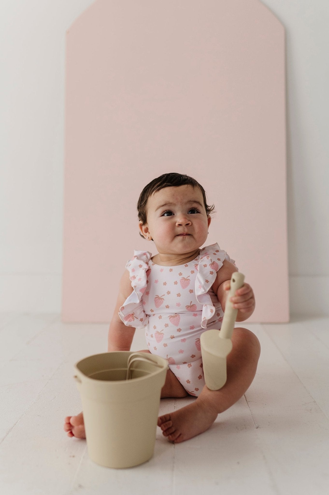 Girl's Ruffle Sleeve Cross Back Swimsuit