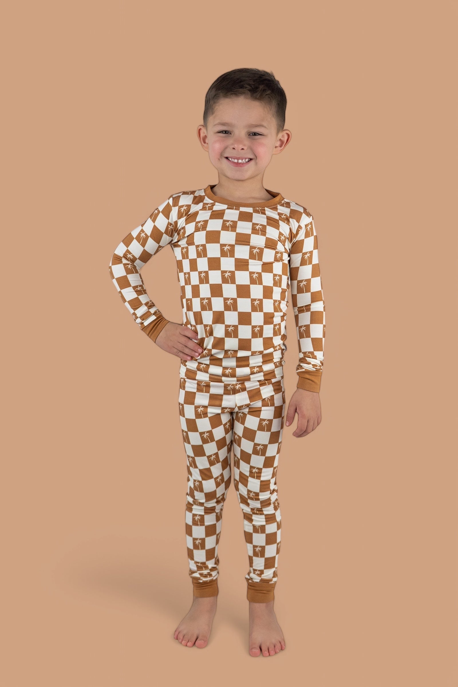 Exclusive Sandy Beach Checkers Dream Set