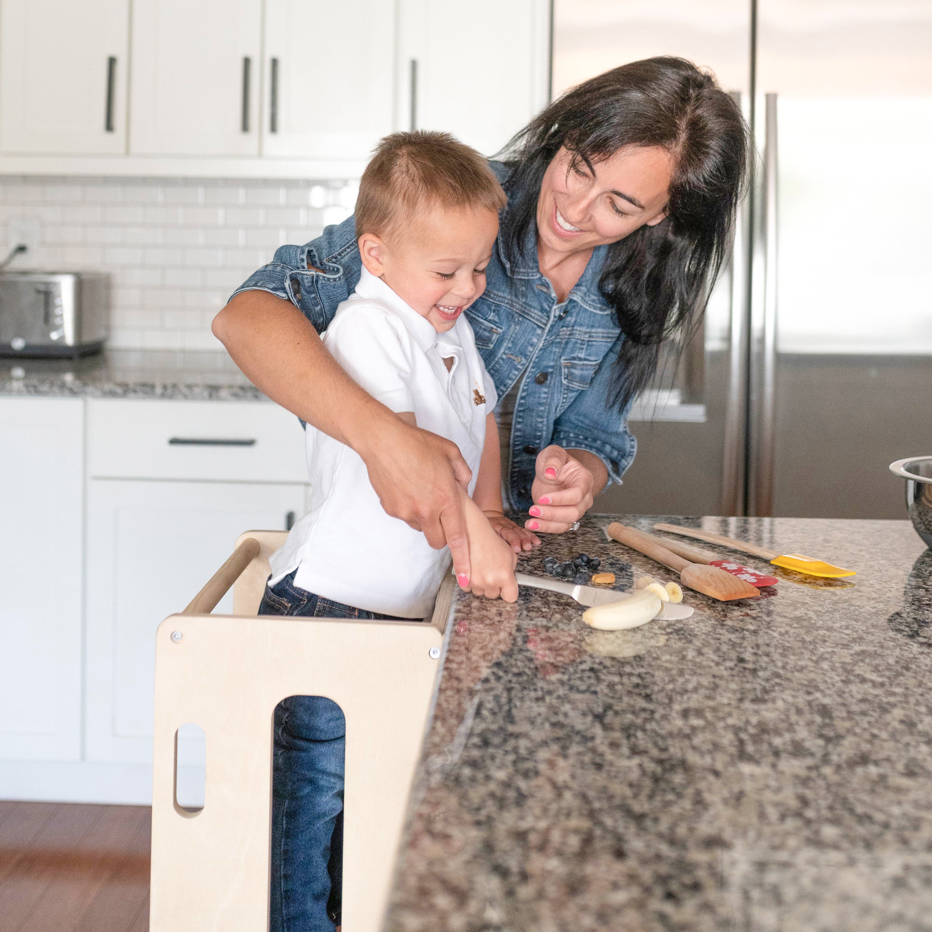 Busy Kids 2-in-1 Kitchen Tower And Kids Art Desk