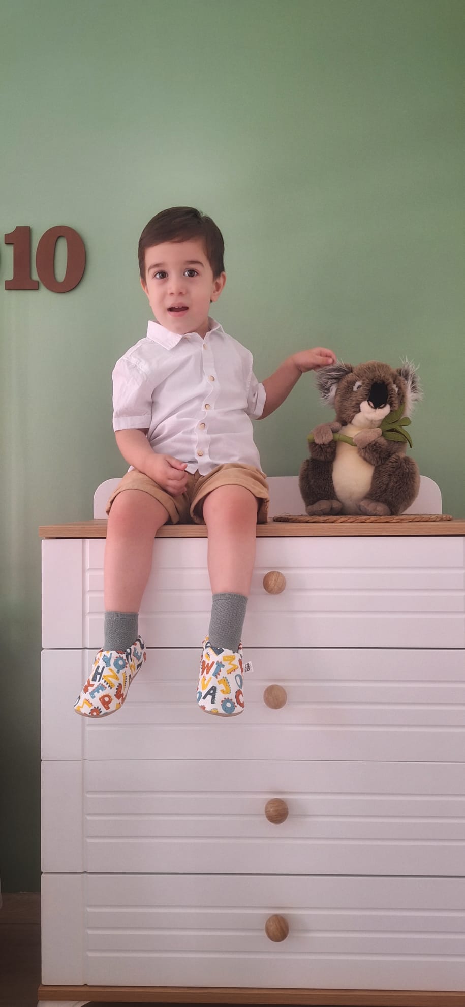 Moccasins, Slippers, Alfabet