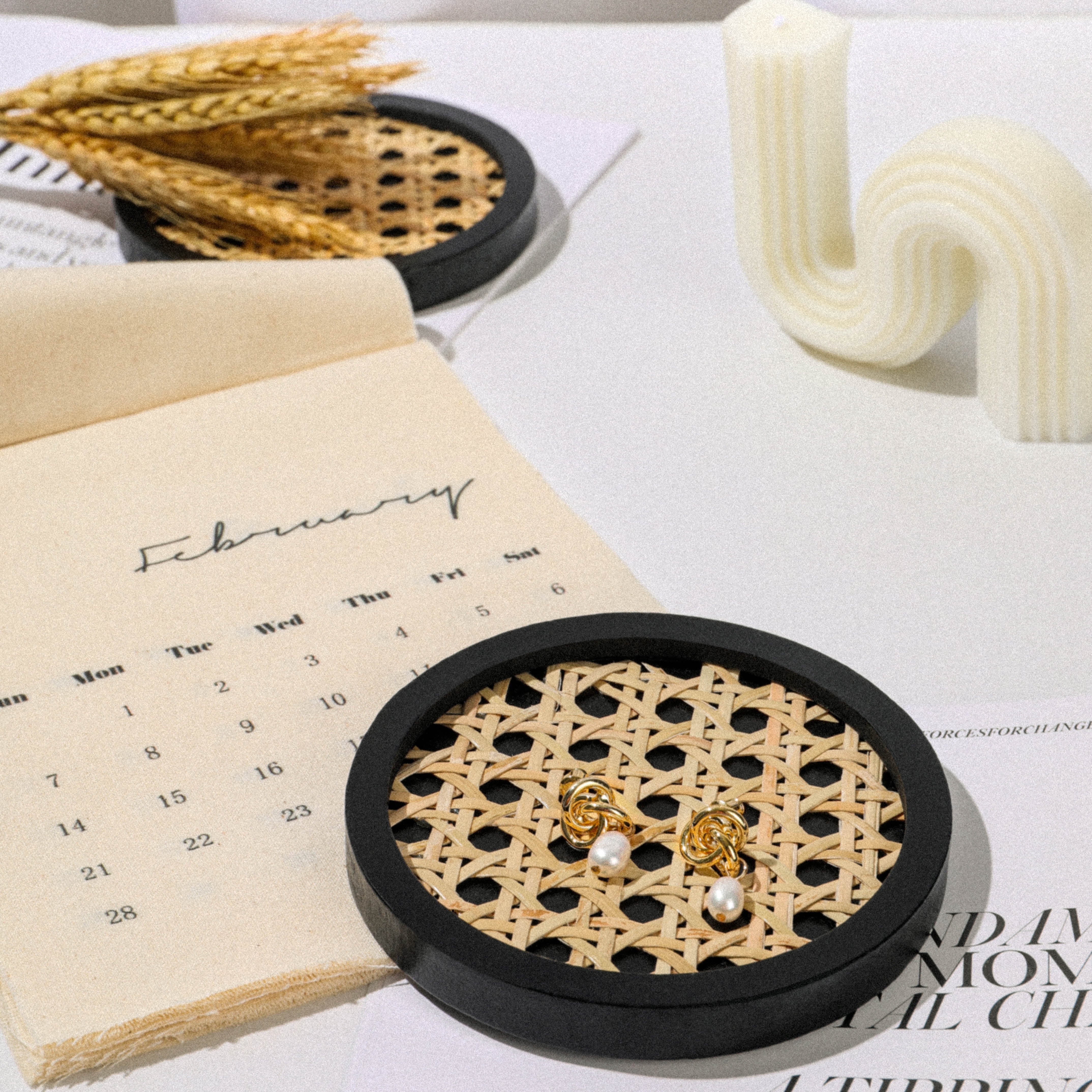 Momentdecor™ Natural Rattan & Wood Coasters Round Shape