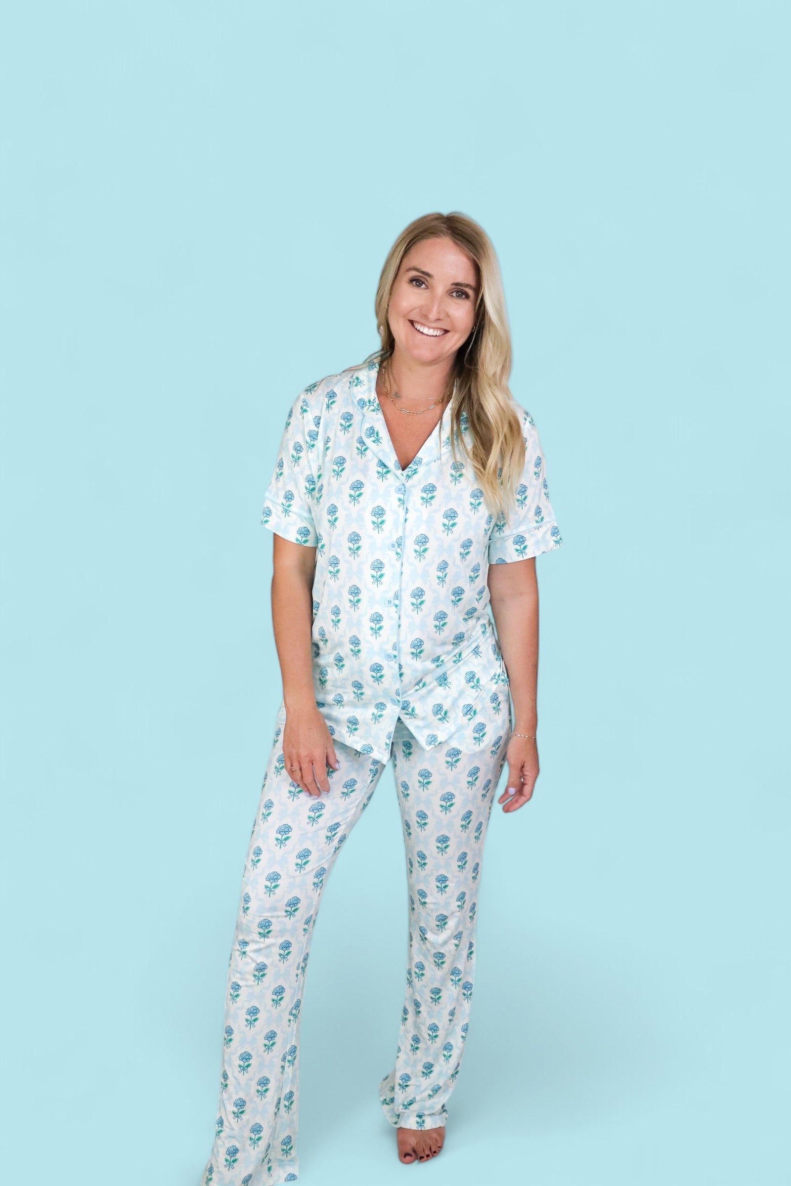 Blue Ribbon Blooms Women’s Relaxed Flare Dream Set