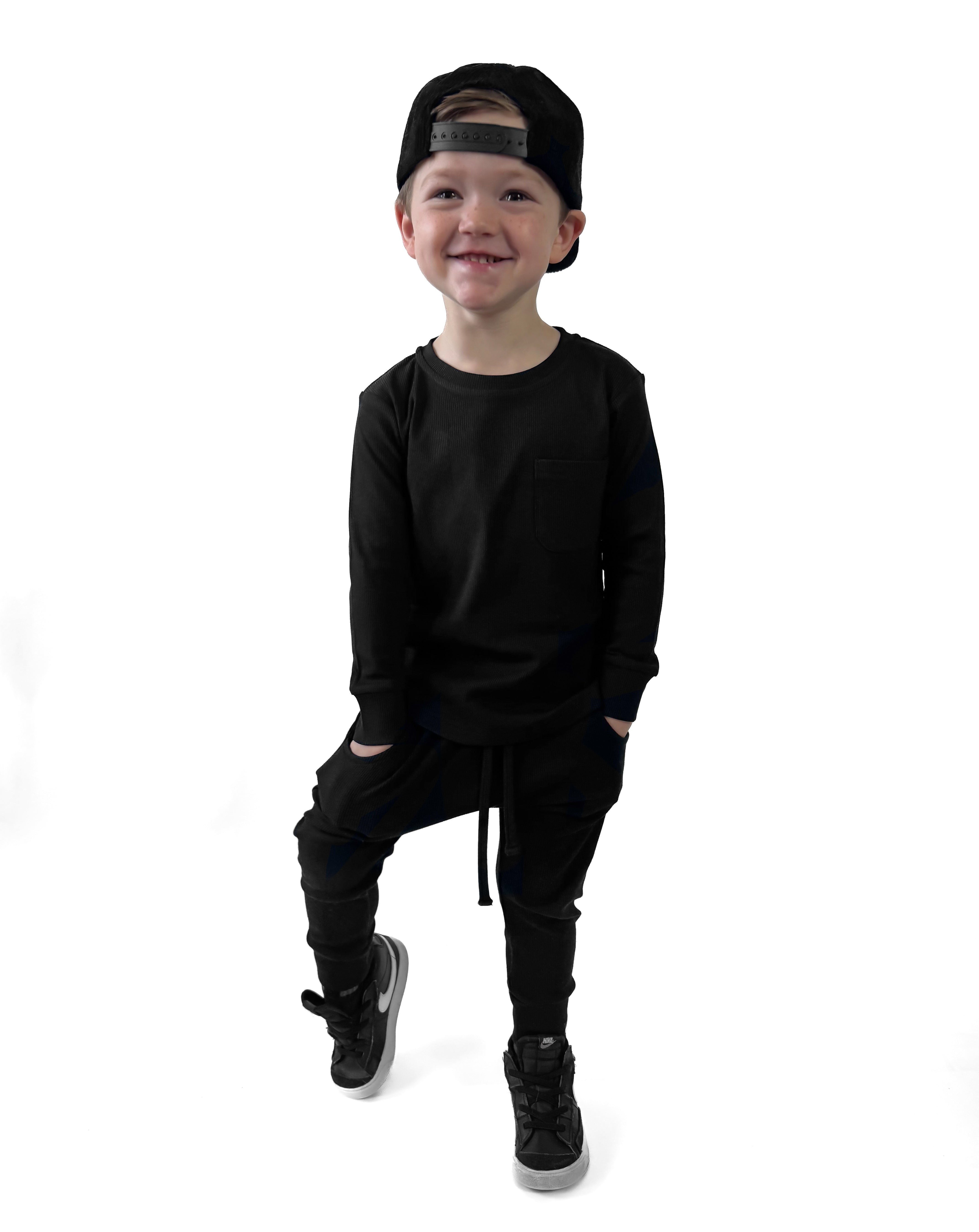 Bamboo Ribbed Long Sleeve Pocket Tee - Black