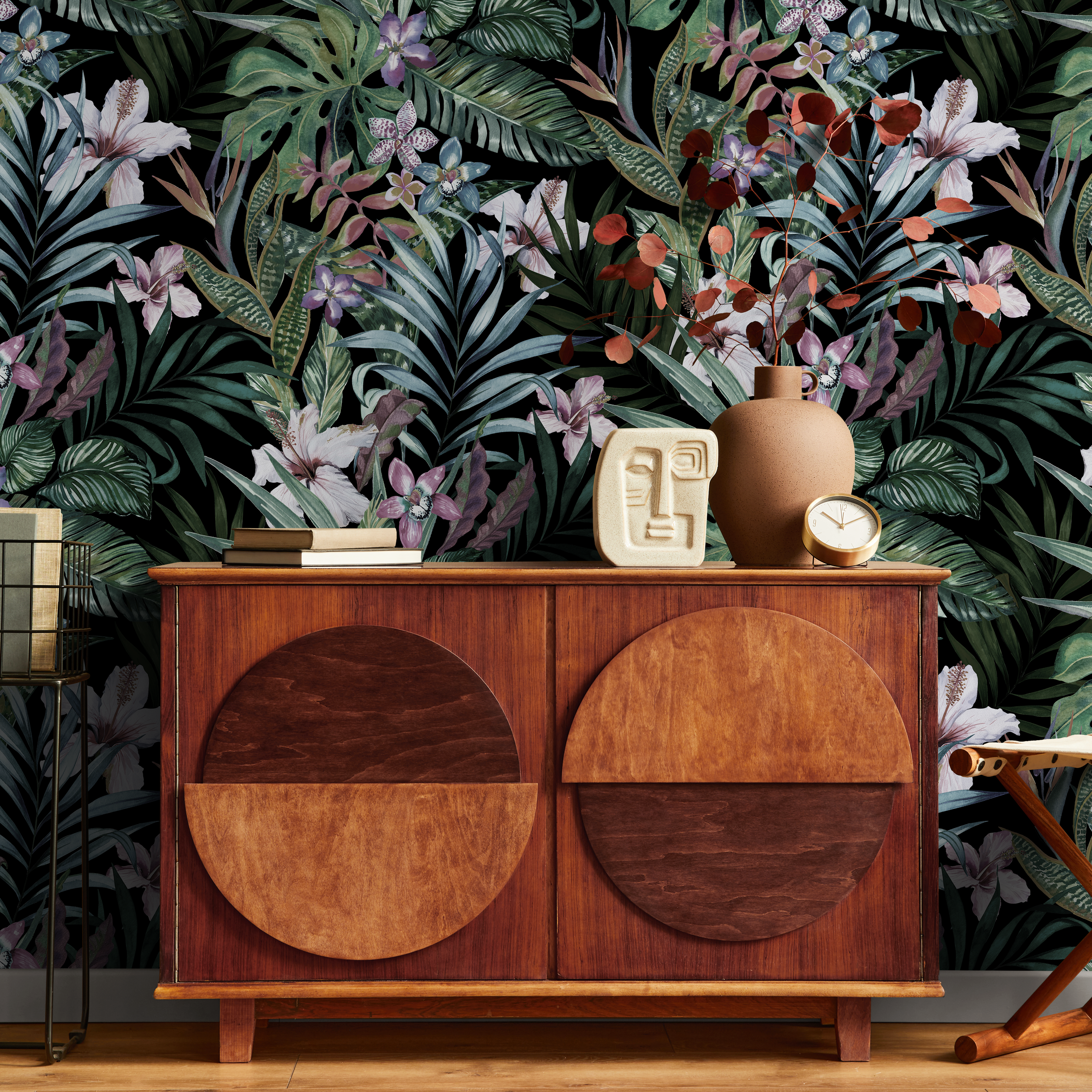 Botanical Wallpaper Featuring Jungle Flowers And Leaves In Green And Purple - A499