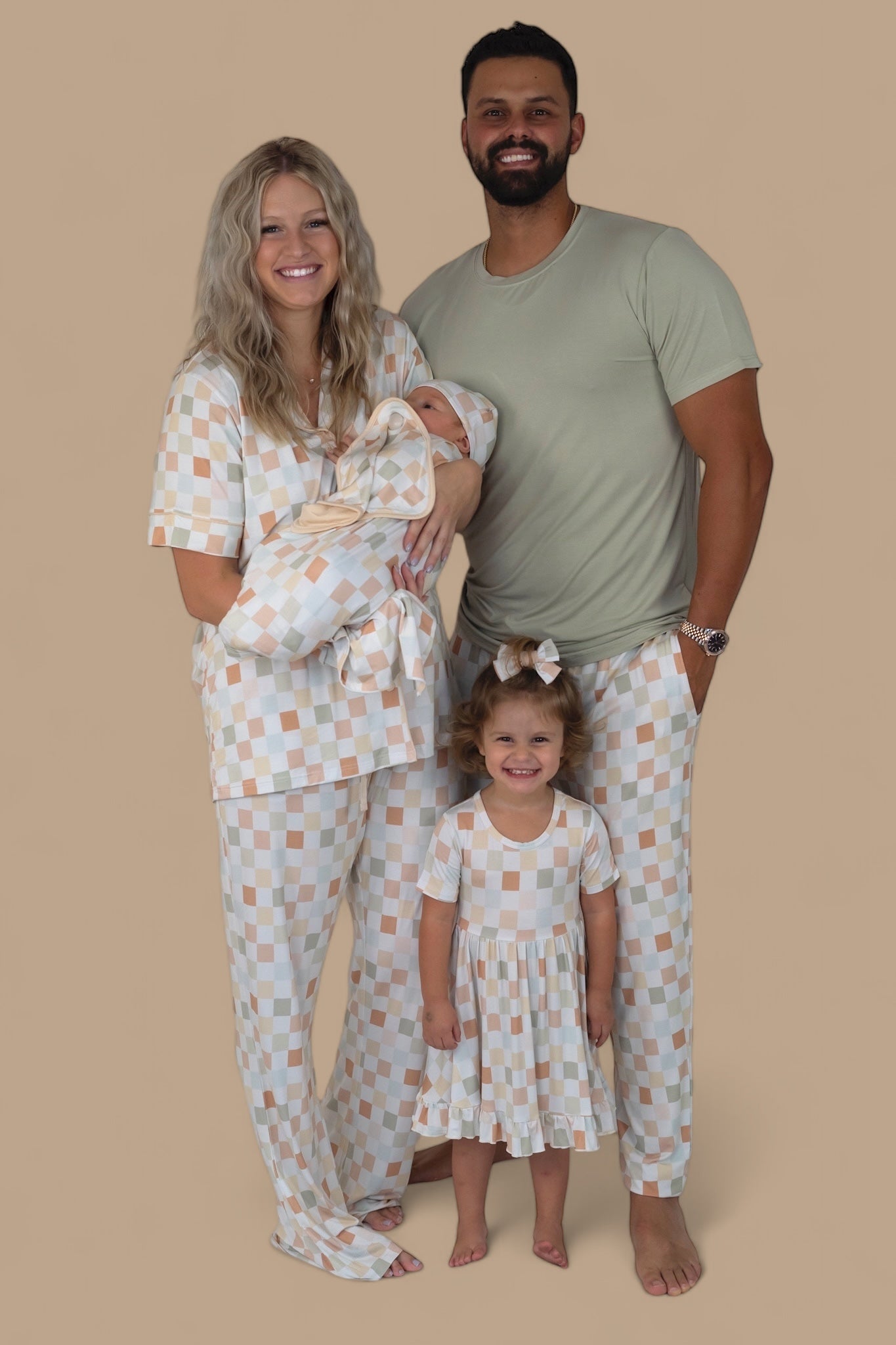 Muted Checkers Short Sleeve Men's Dream Jogger Set